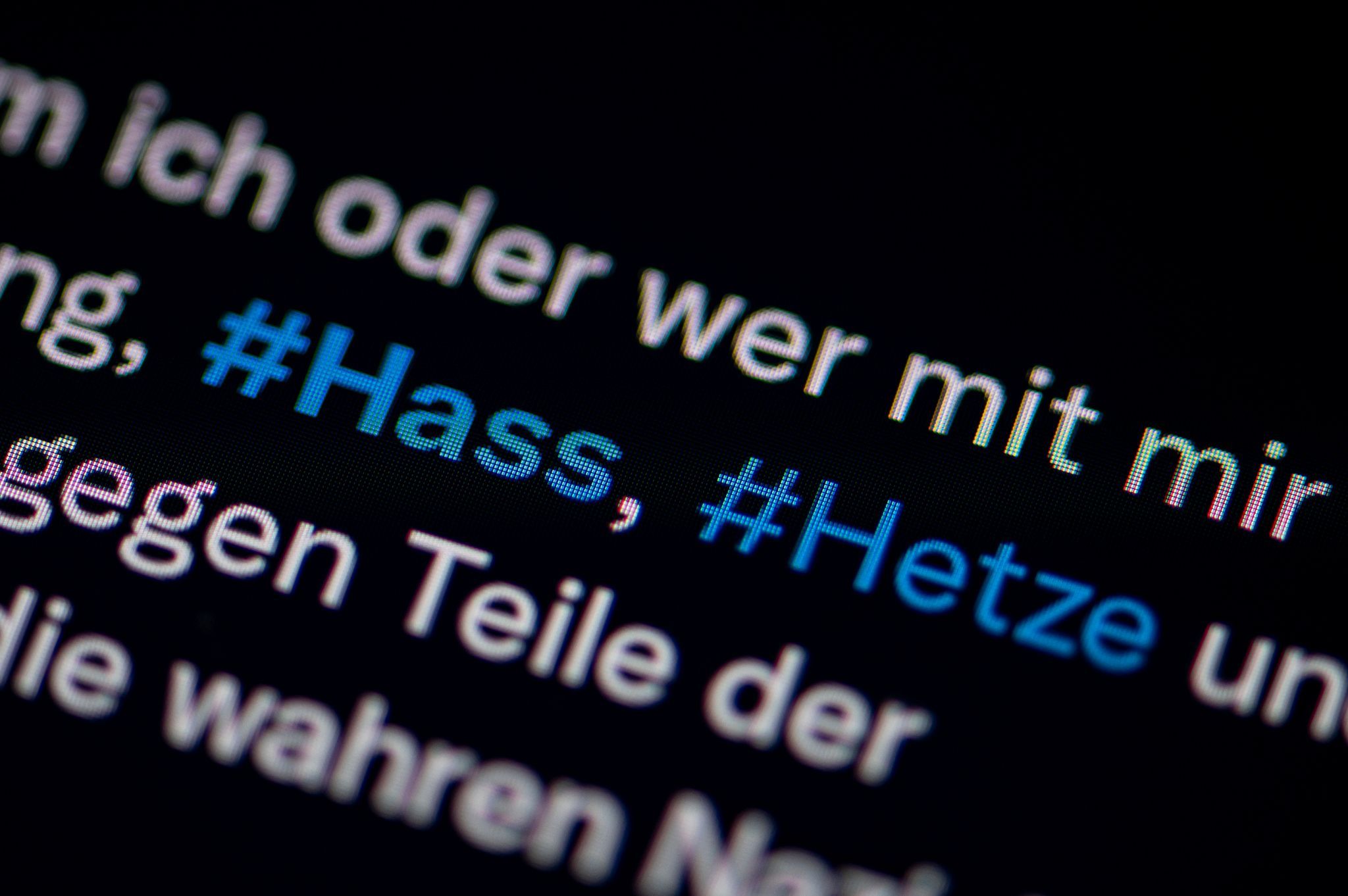 Image - Ermittler zu Durchsuchungen wegen Hassposts ausgerückt