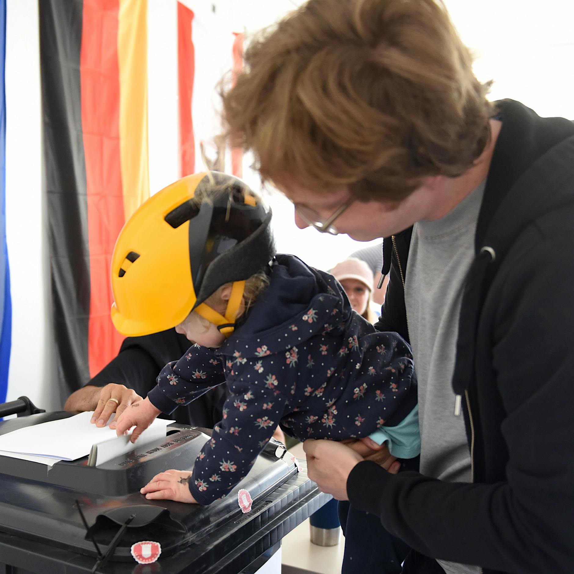 Europawahl in Berliner Osten: Sind die Bürger wahlmüde geworden? Besuch bei Wahllokalen