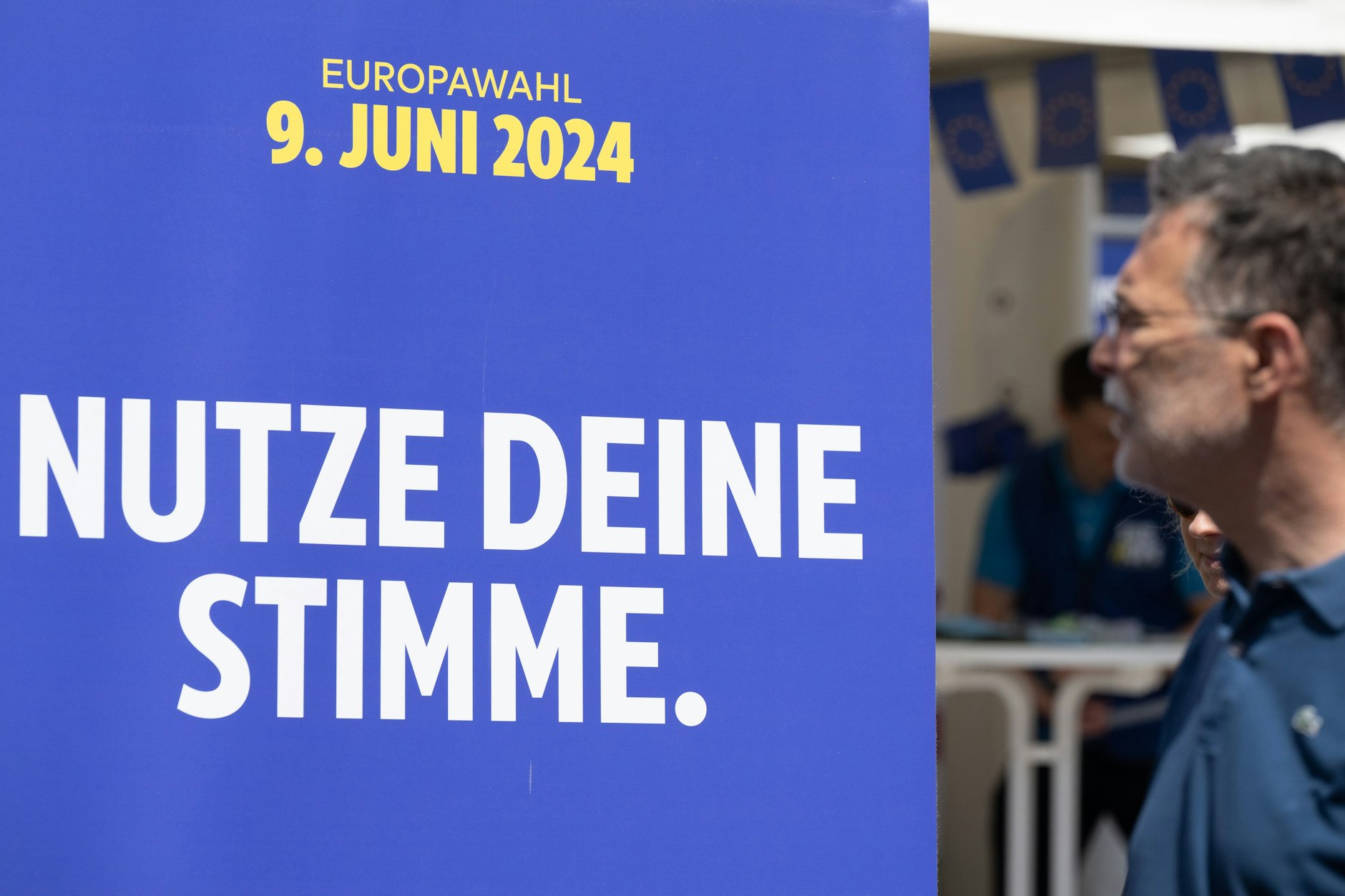 Um 18 Uhr wurden die Wahllokale in Deutschland geschlossen. 65 Millionen Bürger waren wahlberechtigt.