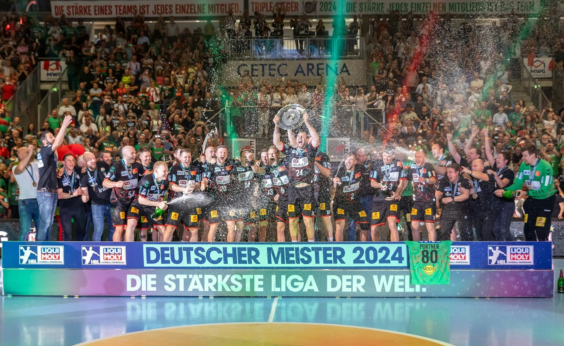 Der SC Magdeburg holte in dieser Saison bislang drei Titel.  