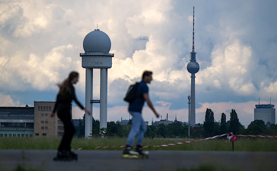 Die Woche startet in Berlin und Brandenburg mit einigen Wolken und etwas Regen.