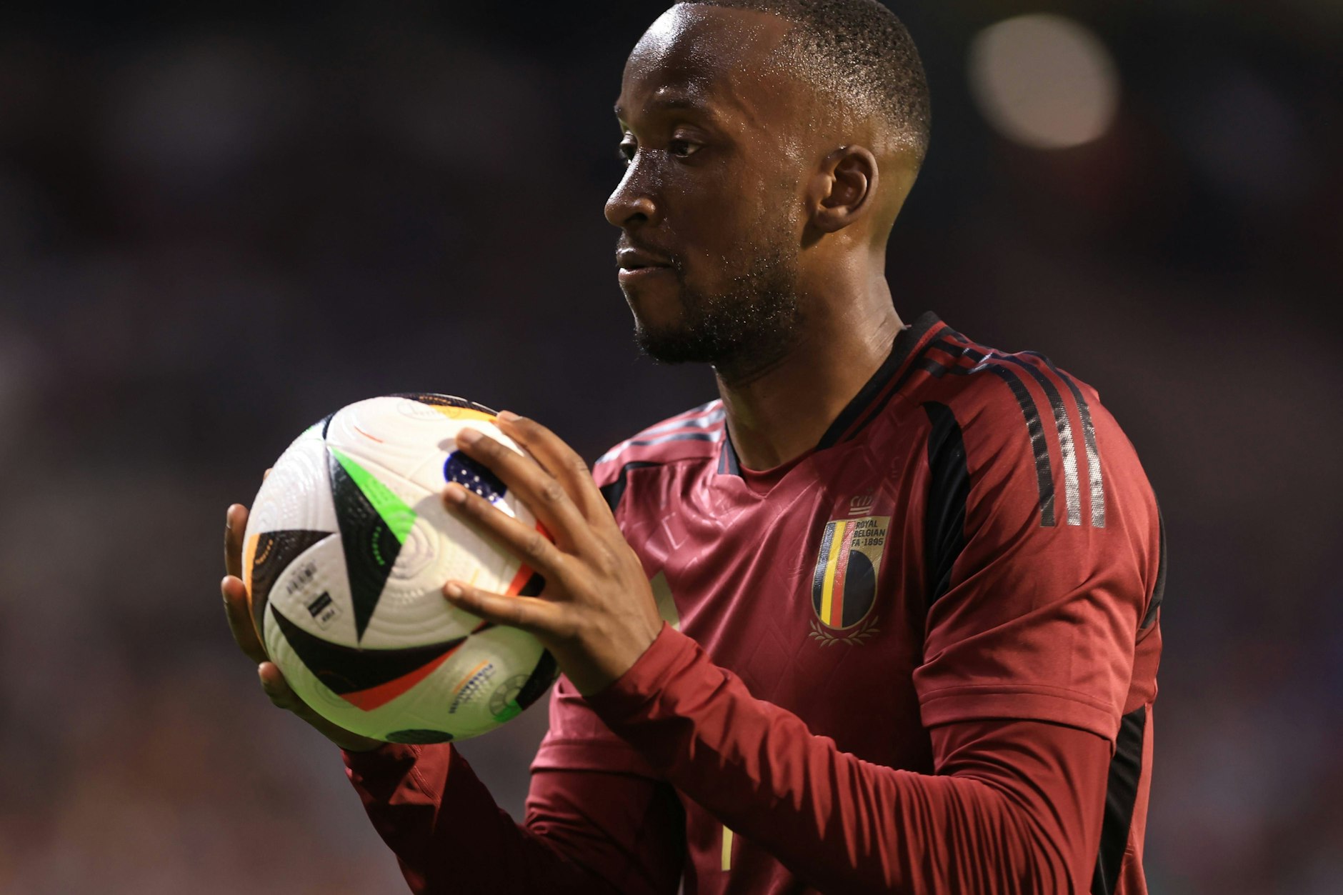 Der Ball war schon immer sein Freund: Jetzt darf Dodi Lukebakio das auch im belgischen Nationalteam zeigen.