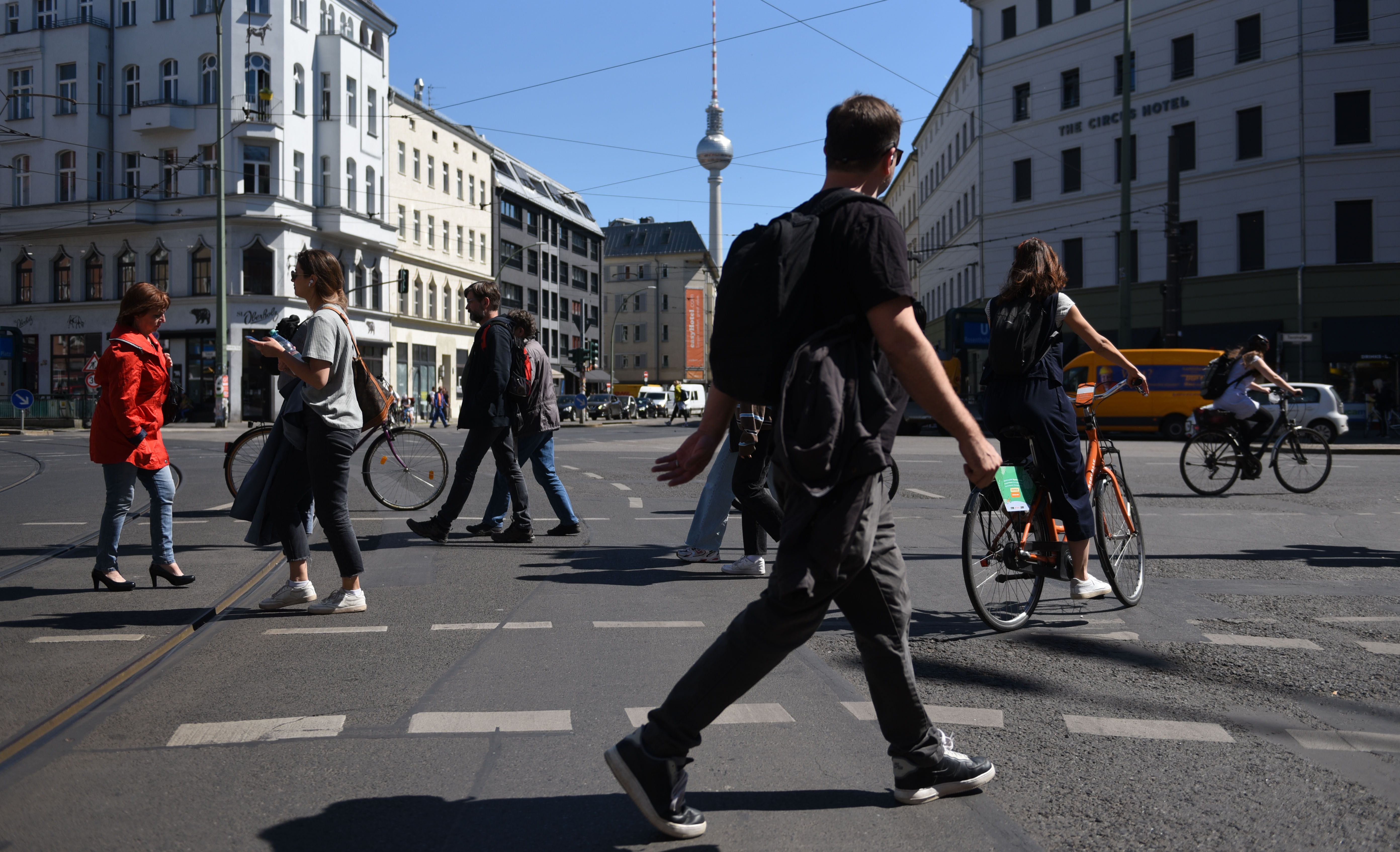 Umbau der Torstraße in Berlin-Mitte: Das kommt auf Auto- und Radfahrer zu