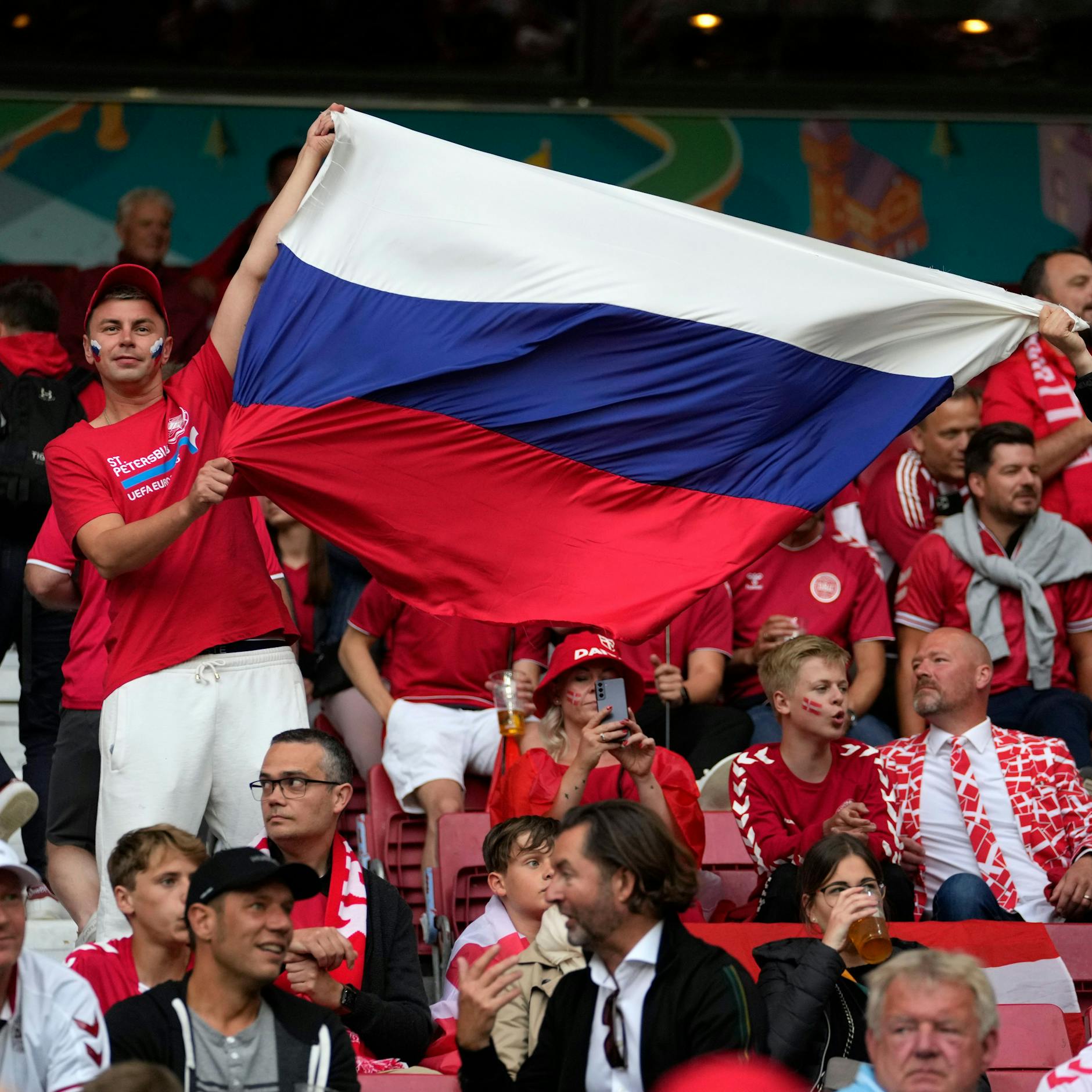 Image - Russland wegen Sanktionen von der EM ausgeschlossen: Wohin steuert der Fußball?