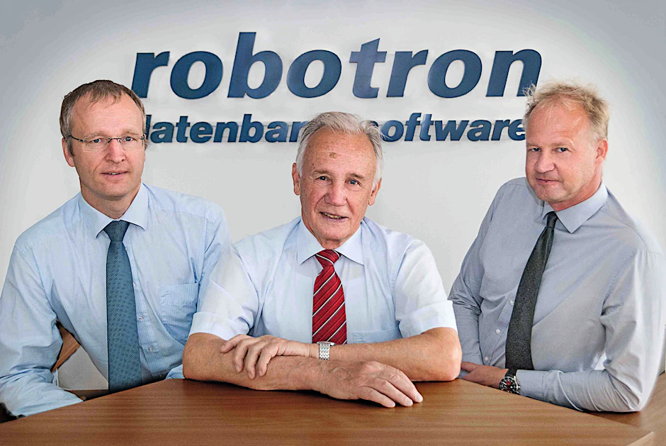 Dr. Rolf Heinemann, Chef der Robotron Datenbank-Software&nbsp;GmbH in Dresden, mit seinen Söhnen Ulf und Björn Heinemann