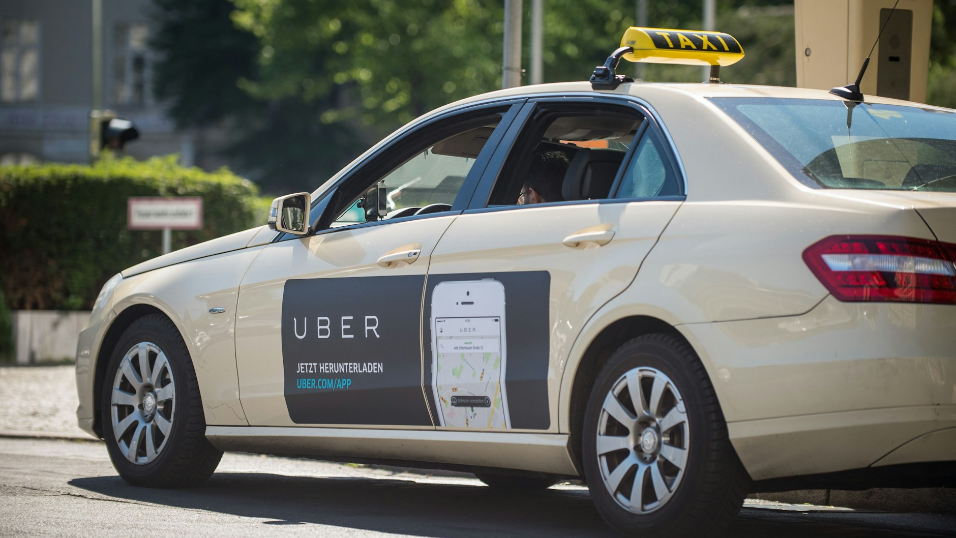 Laut Uber kooperieren inzwischen 20 Prozent der Berliner Taxis mit dem US-Konzern.