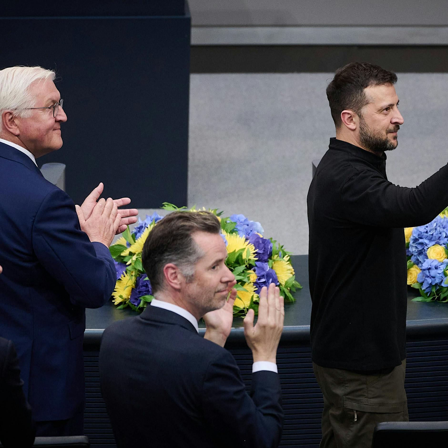 Newsblog zur Ukraine-Konferenz in Berlin: BSW und AfD bleiben Selenskyjs Rede im Bundestag fern