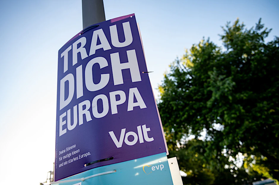 «Trau dich Europa»: Ein Wahlplakat der Partei «Volt».  