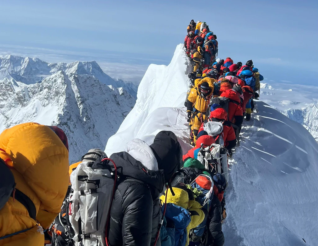 Aufräumaktion auf dem Mount Everest: Vier Leichen und viel Müll