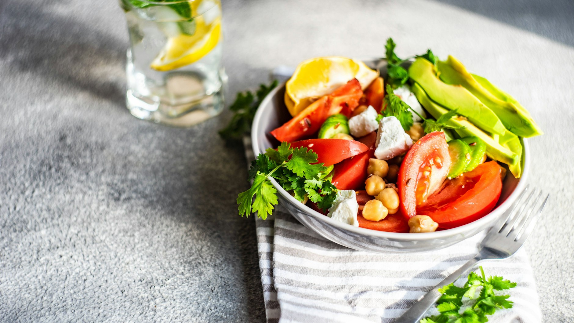 Probieren Sie das Rezept für den Schlank-Salat gleich mal aus.