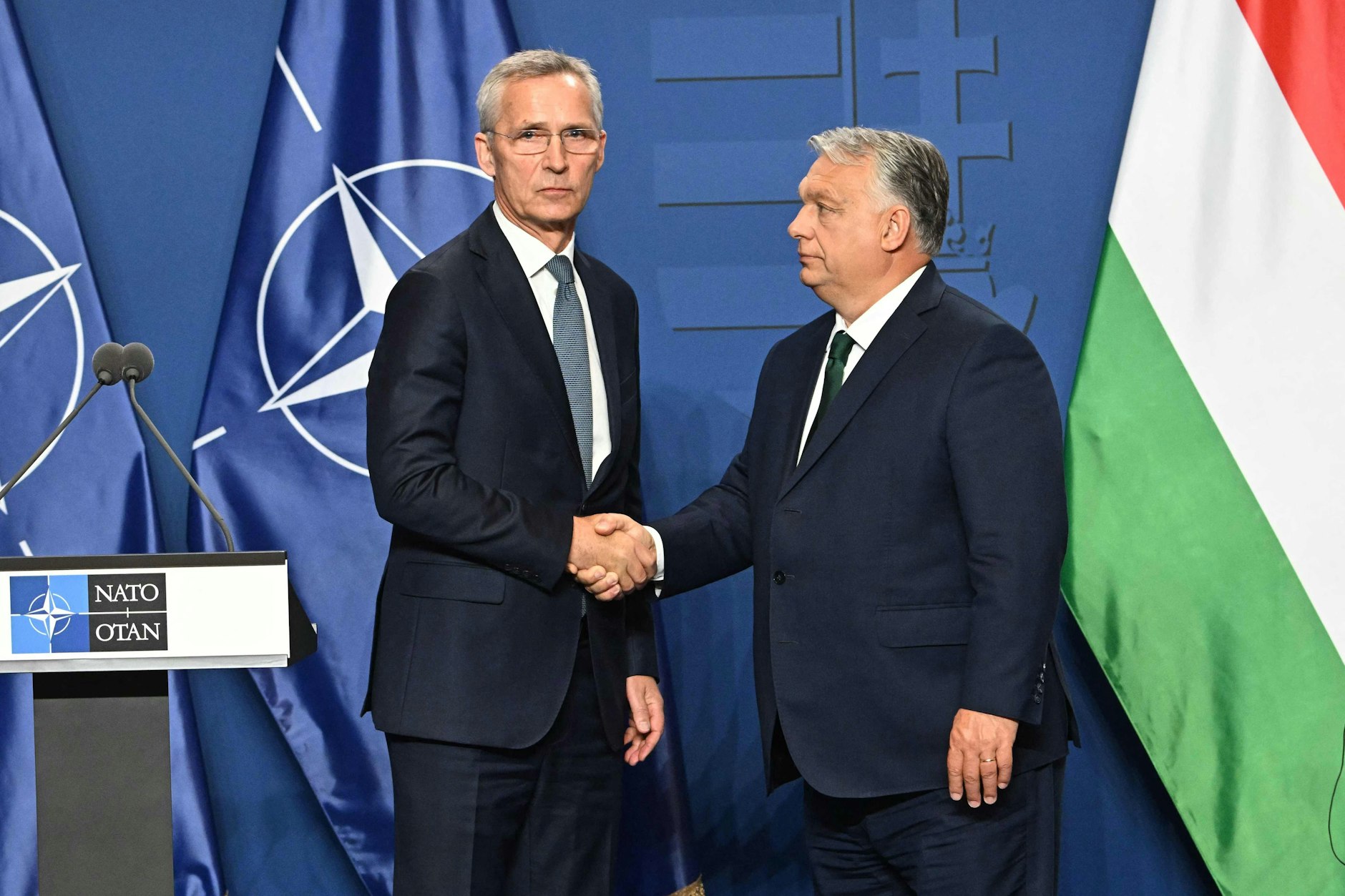Nato-Generalsekretär Jens Stoltenberg und Ungarns Premierminister Viktor Orbán konnten sich auf einen Kompromiss im Umgang mit der Ukraine einigen.