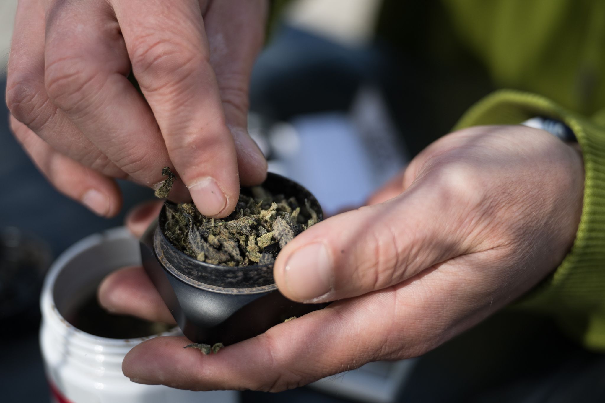 Schwierigkeiten bei Cannabis-Clubs – Berliner Club will ab Oktober anbauen