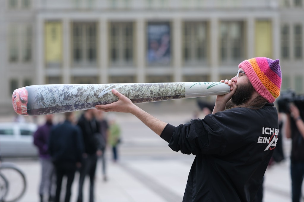 Hanfmesse „Mary Jane“ in Berlin: Hier baden die Kiffer in Cannabis