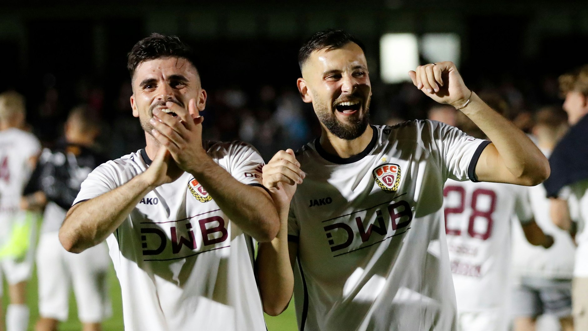 Jubeln die Freunde David Haider (l.) und Rufat Dadashov auch weiter gemeinsam für den BFC Dynamo?