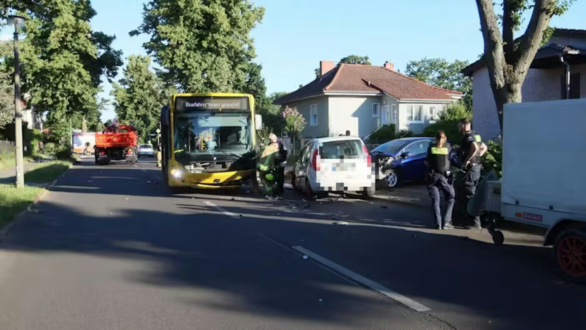 In Altglienicke kam es am Donnerstagabend zu einem Verkehrsunfall.