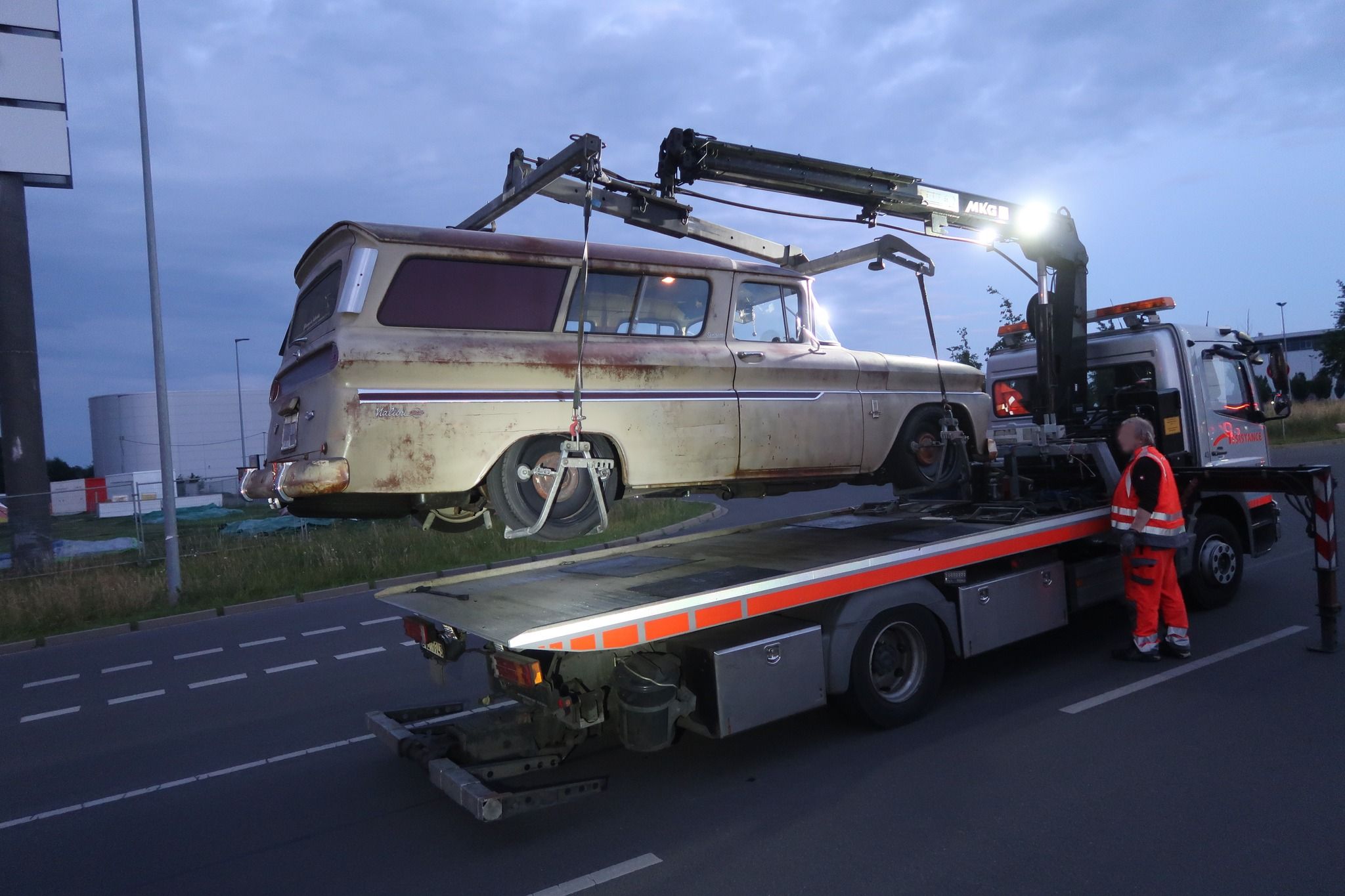 Image - Tief gelegt und abgeschleppt – Berliner Polizei legt Tuning-Fans das Handwerk