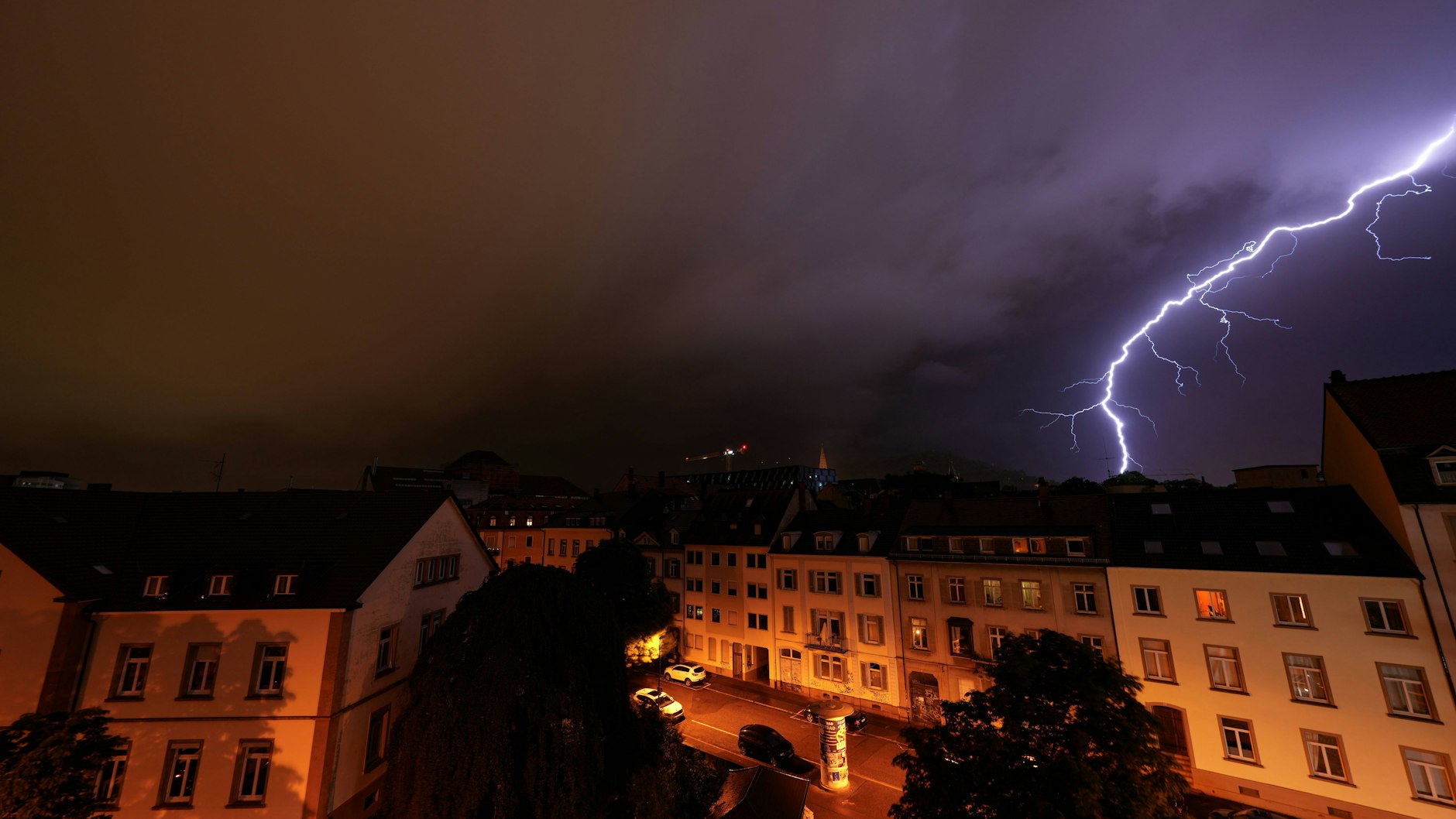 Die Meteorologen warnen vor schweren Gewittern. 