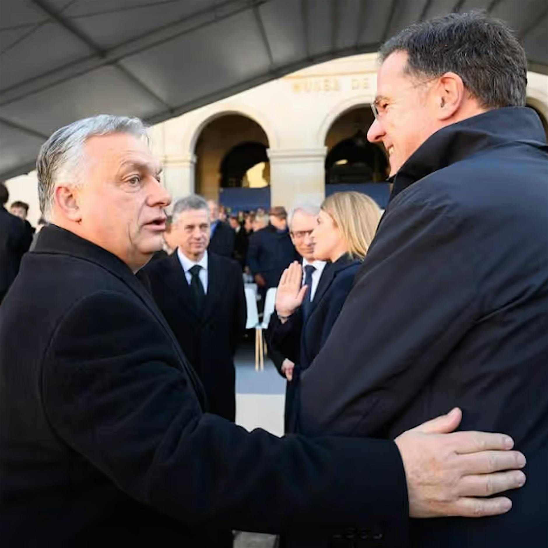 Nato: Verkauft Mark Rutte die Ukraine für die Unterstützung von Viktor Orbán?