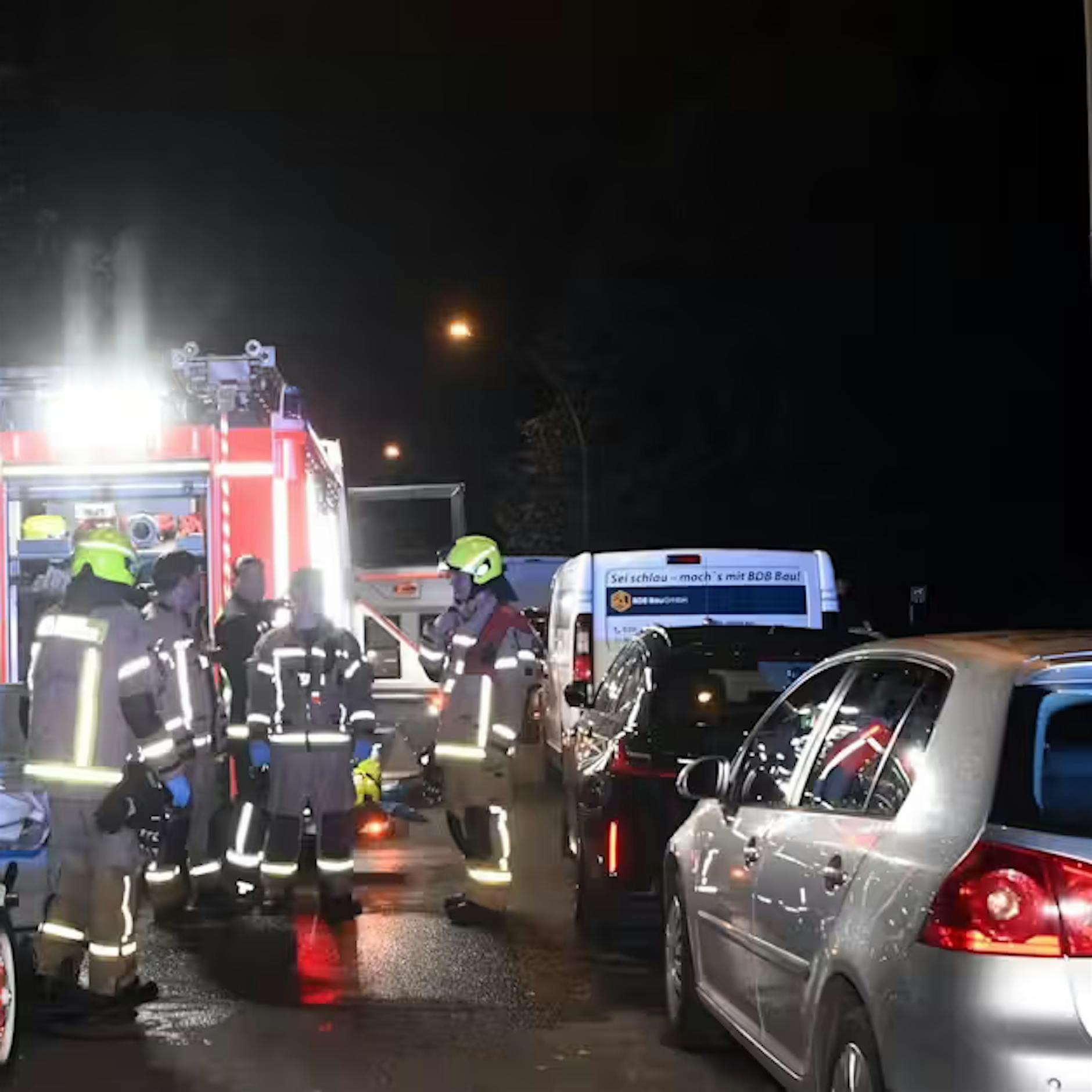 Wohnung brennt in Spandau – ein Toter