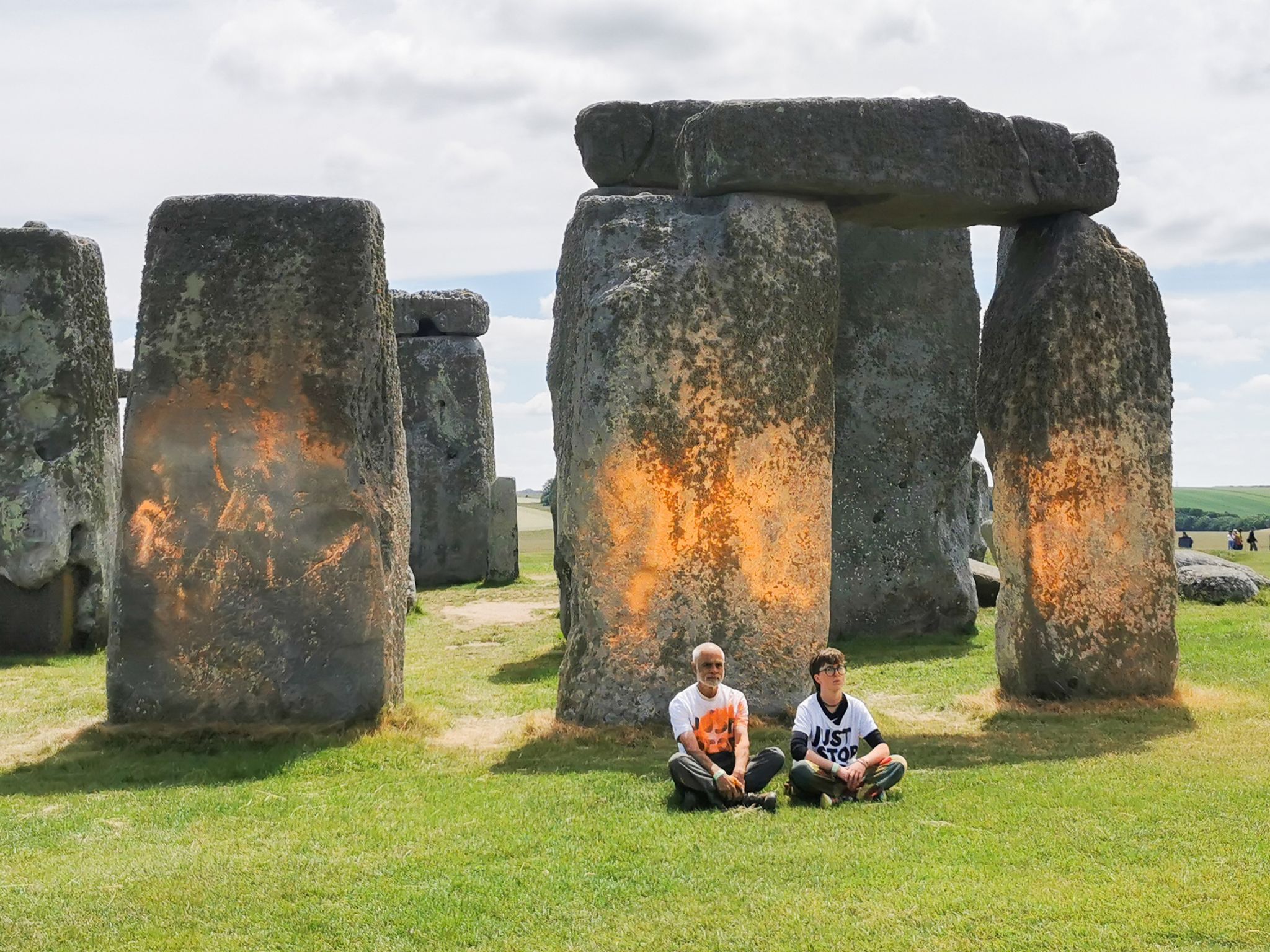 Klimademonstranten beschmieren Stonehenge mit Farbe