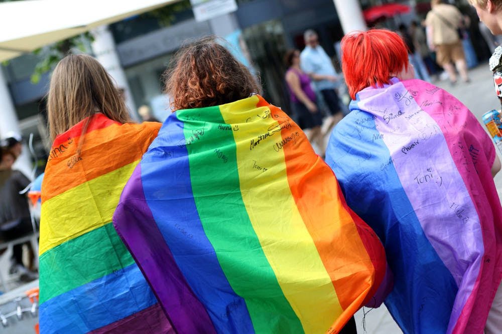 Die SPD-Fraktion in Friedrichshain-Kreuzberg will in der kommenden BVV einen Antrag zum Schutz queerer Menschen stellen.