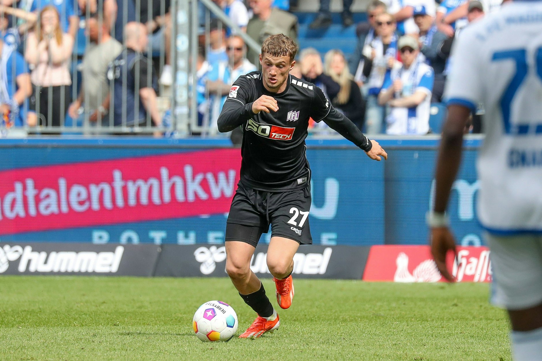 Ex-Bayern-Profi Michael Cuisance nahm beim VfL Osnabrück einen neuen Karriereanlauf und es klappte. Jetzt winkt ihm ein Vertrag bei Hertha BSC.