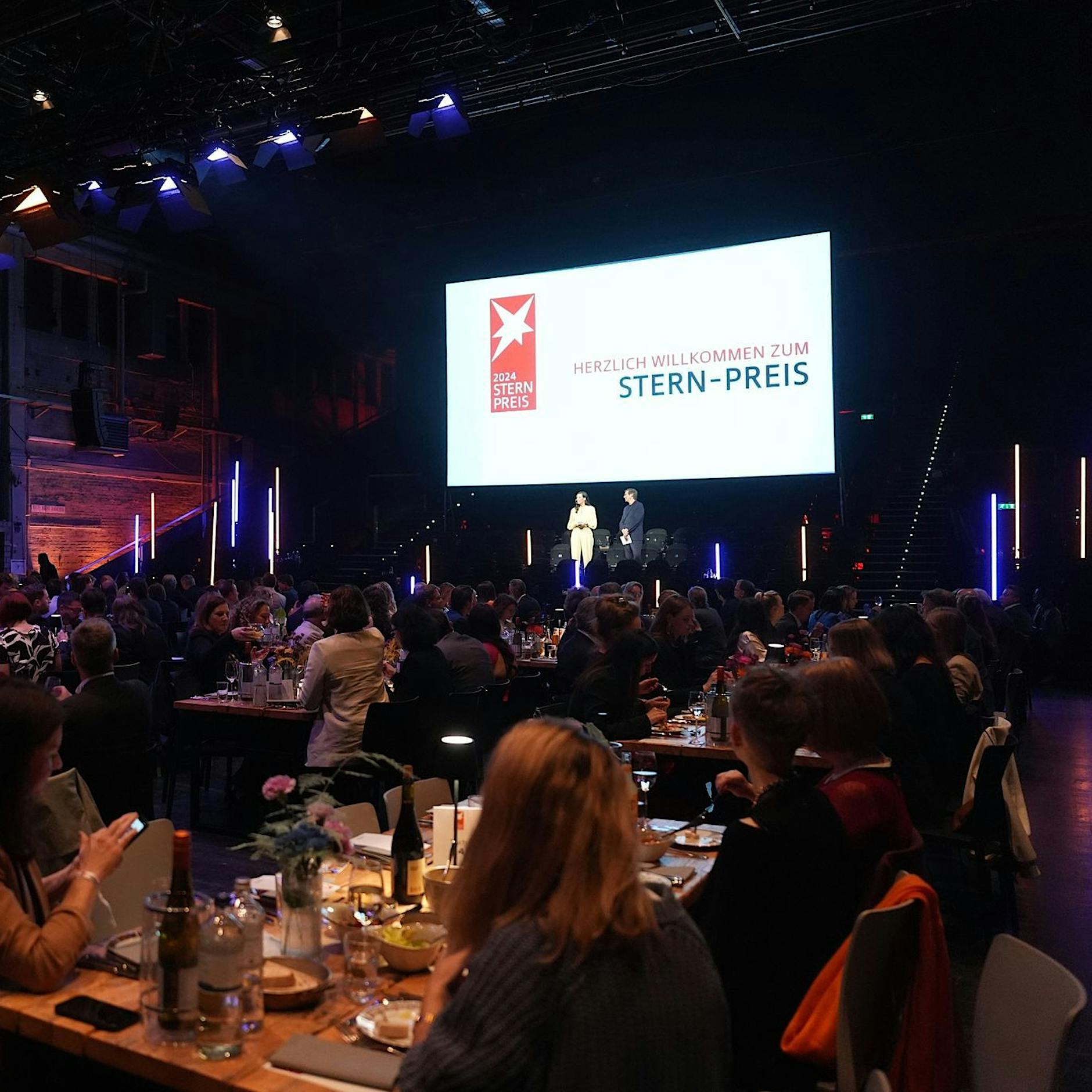 Die dümmsten Journalistenpreise: Was hat die Leipziger Sparkasse mit Correctiv zu tun?