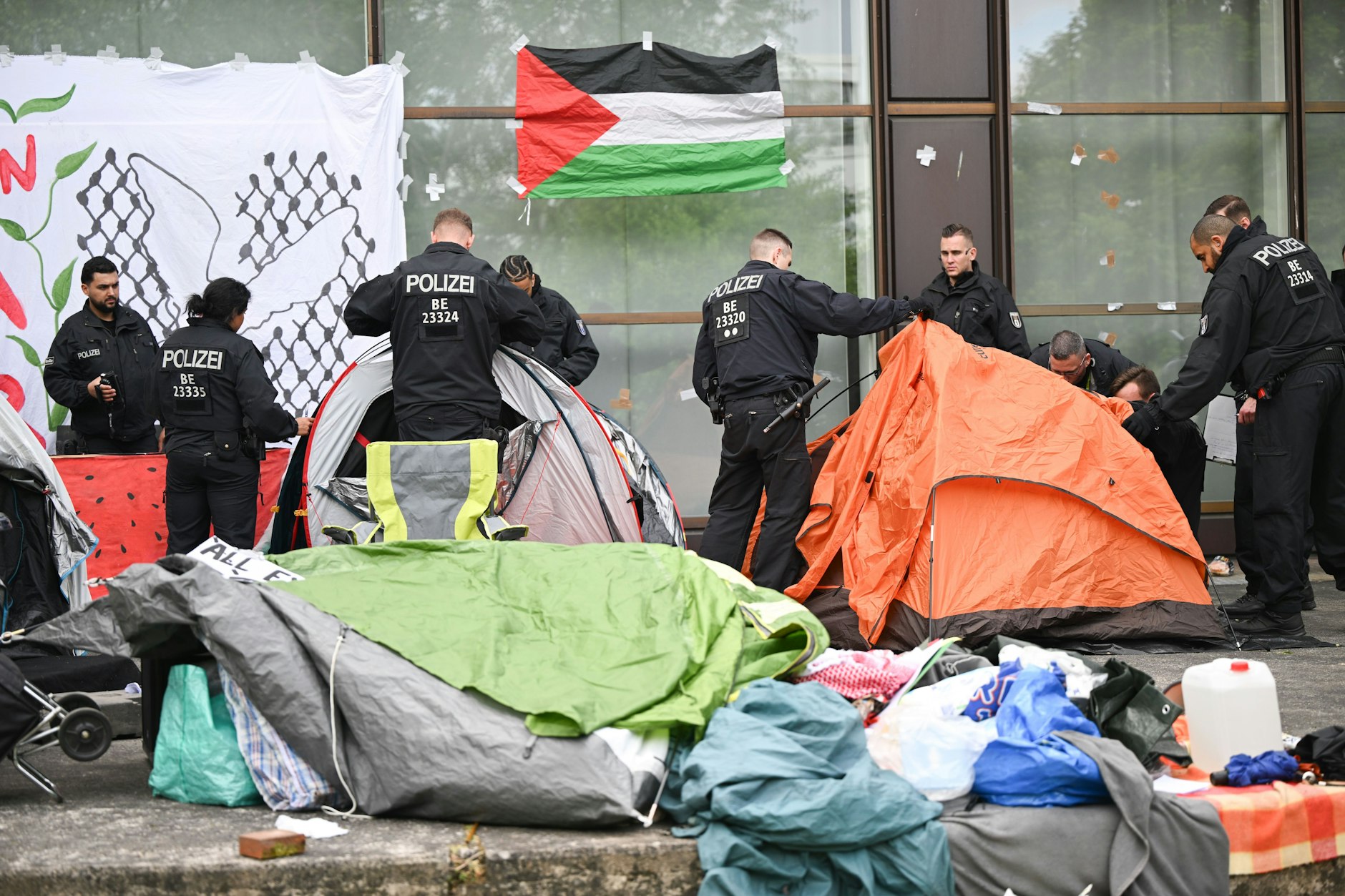 Die Polizei räumte am 7. Mai das erste pro-palästinensische Protestcamp an der FU.