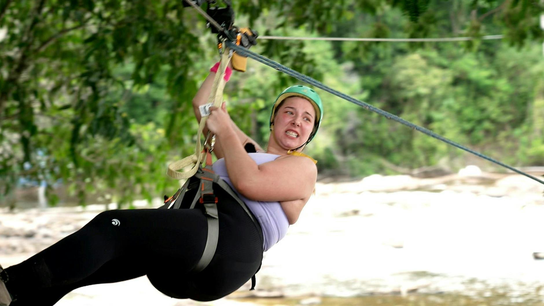 Joelina Karabas sah laut Patricia Blanco in der Zipline wie ein „Riesenbaby“ aus.