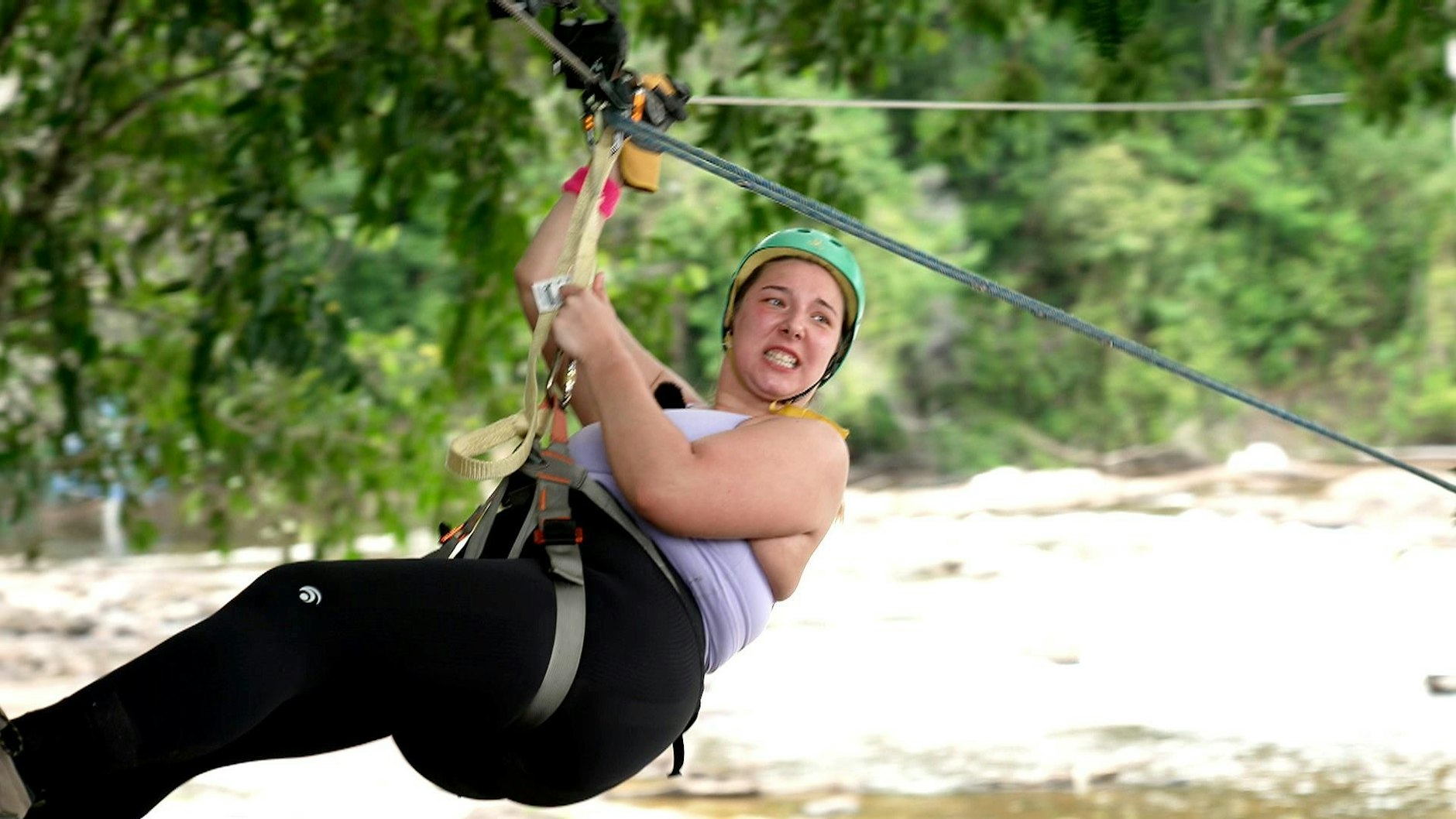 Joelina Karabas sah laut Patricia Blanco in der Zipline wie ein „Riesenbaby“ aus.