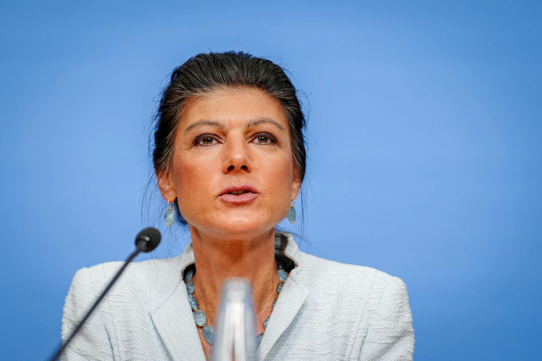 Sahra Wagenknecht, Parteivorsitzende vom BSW und Bundestagsabgeordnete, gibt eine Pressekonferenz nach der Europawahl.