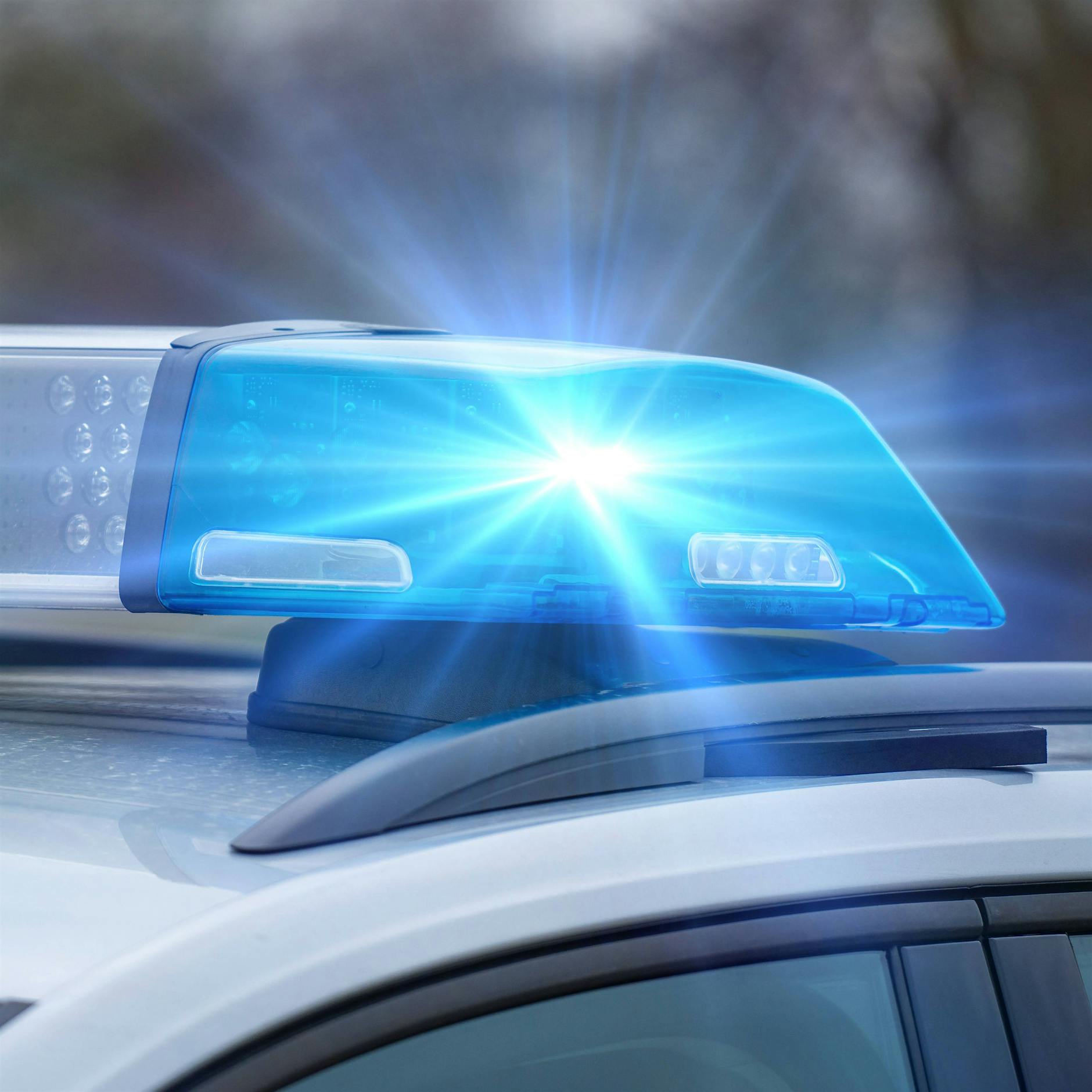 Schreckliche Tat in Berlin: Irre schmeißen Betonklotz aus Hochhaus