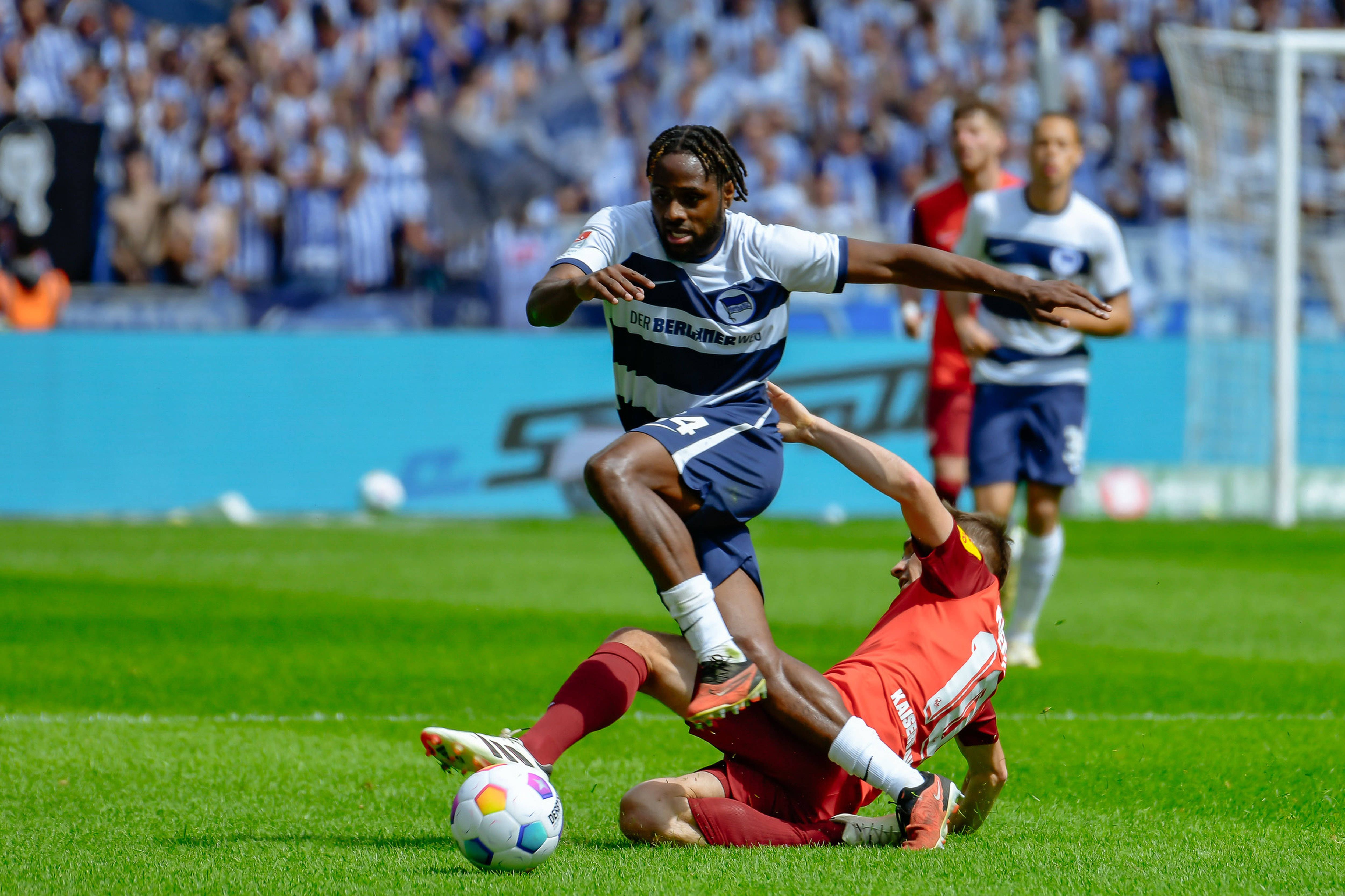 Na also, geht doch! Kampfmaschine Deyo Zeefuik bleibt bei Hertha BSC
