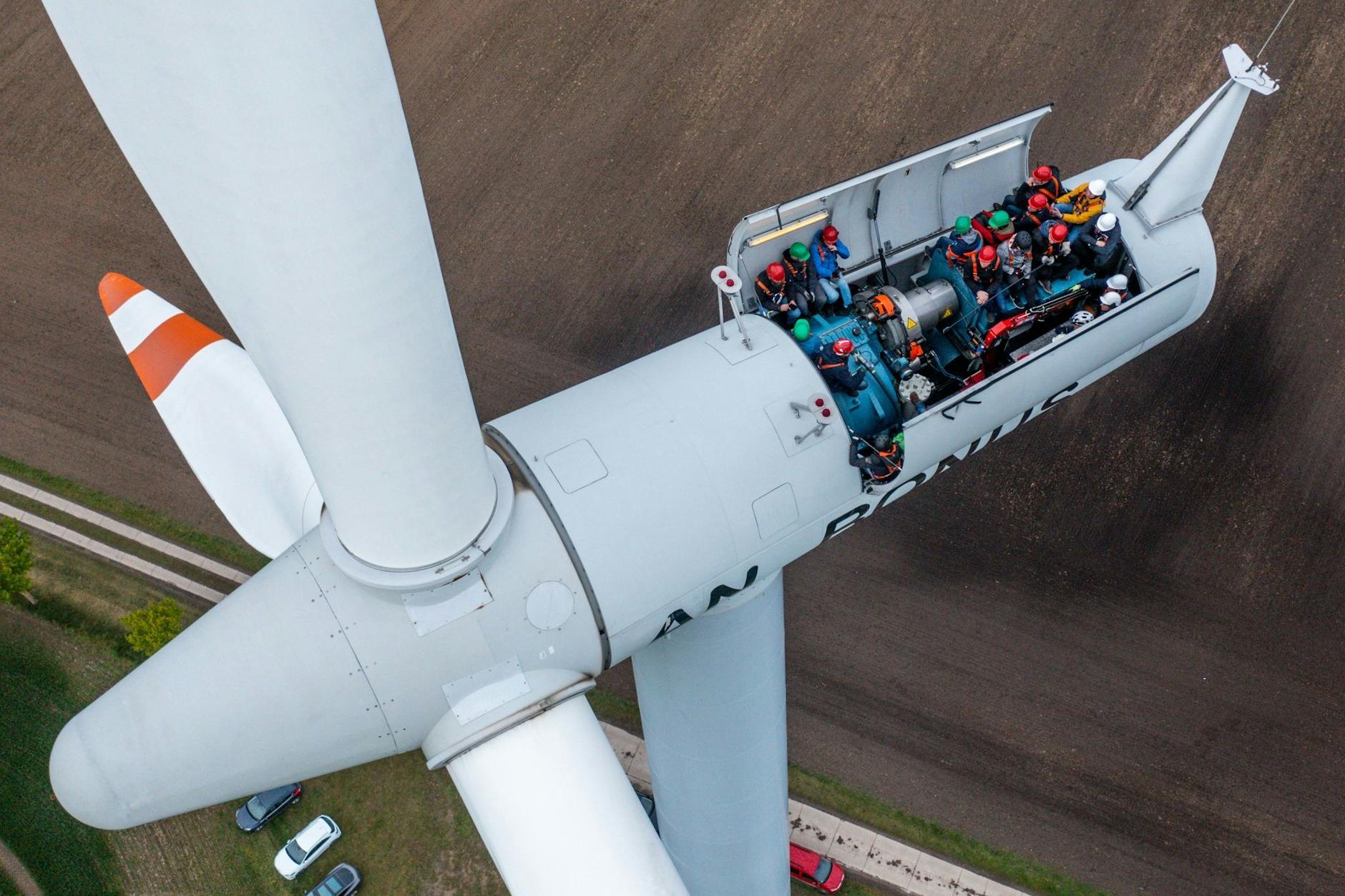 Erneuerbare Energien lassen die Strompreise sinken – doch das sorgt auch für Probleme.