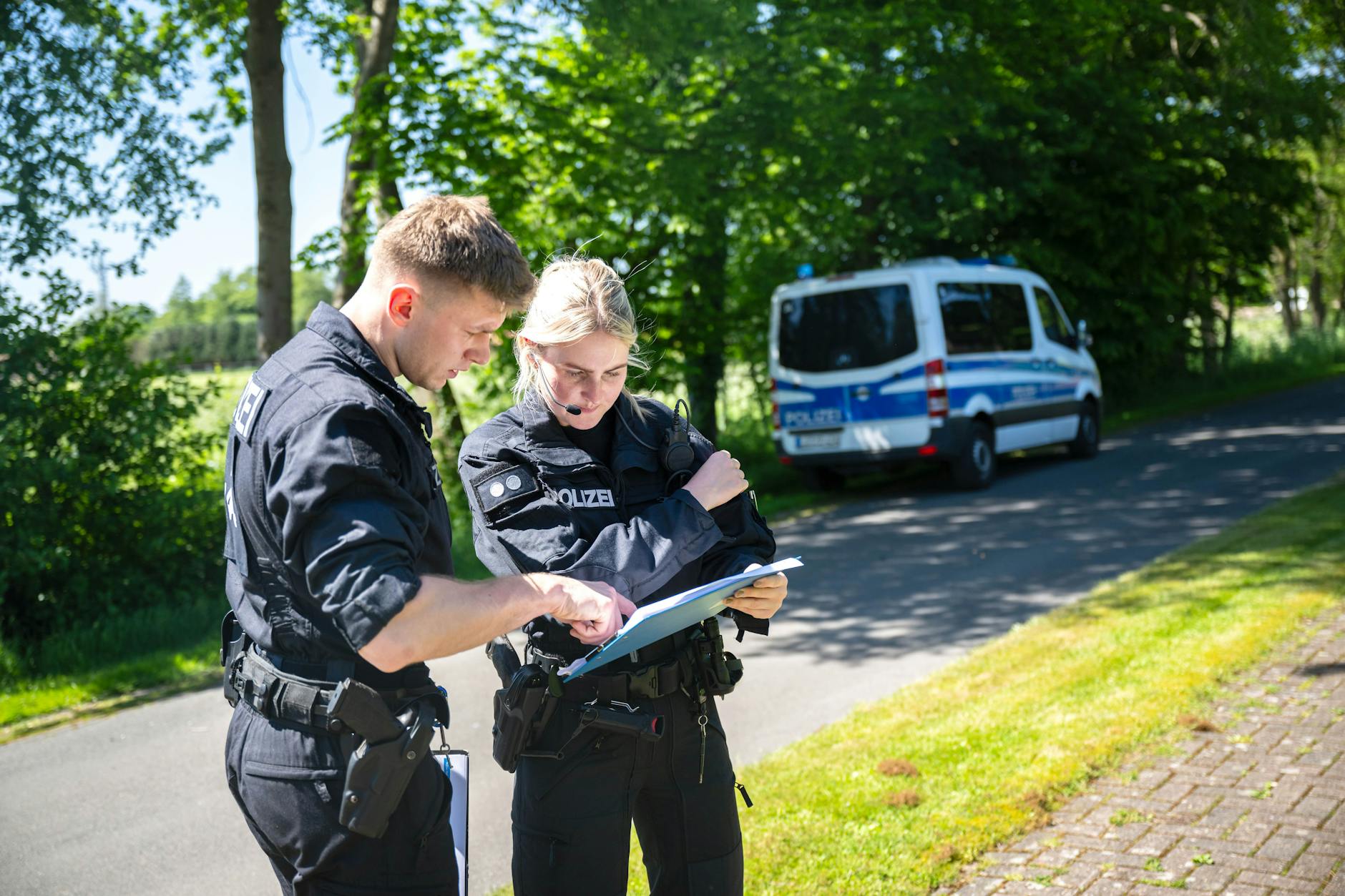 Um den sechsjährigen Arian zu finden arbeite die Polizei auf Hochtouren.