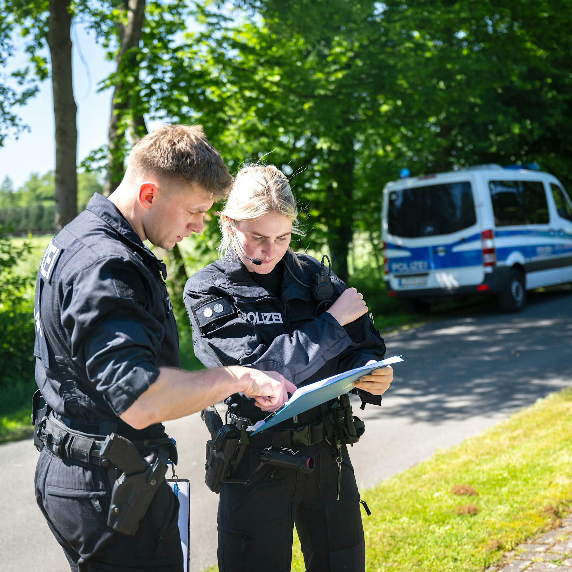Feuerwerk, Luftballons und Spürhunde – wie die Polizei nach Arian suchte