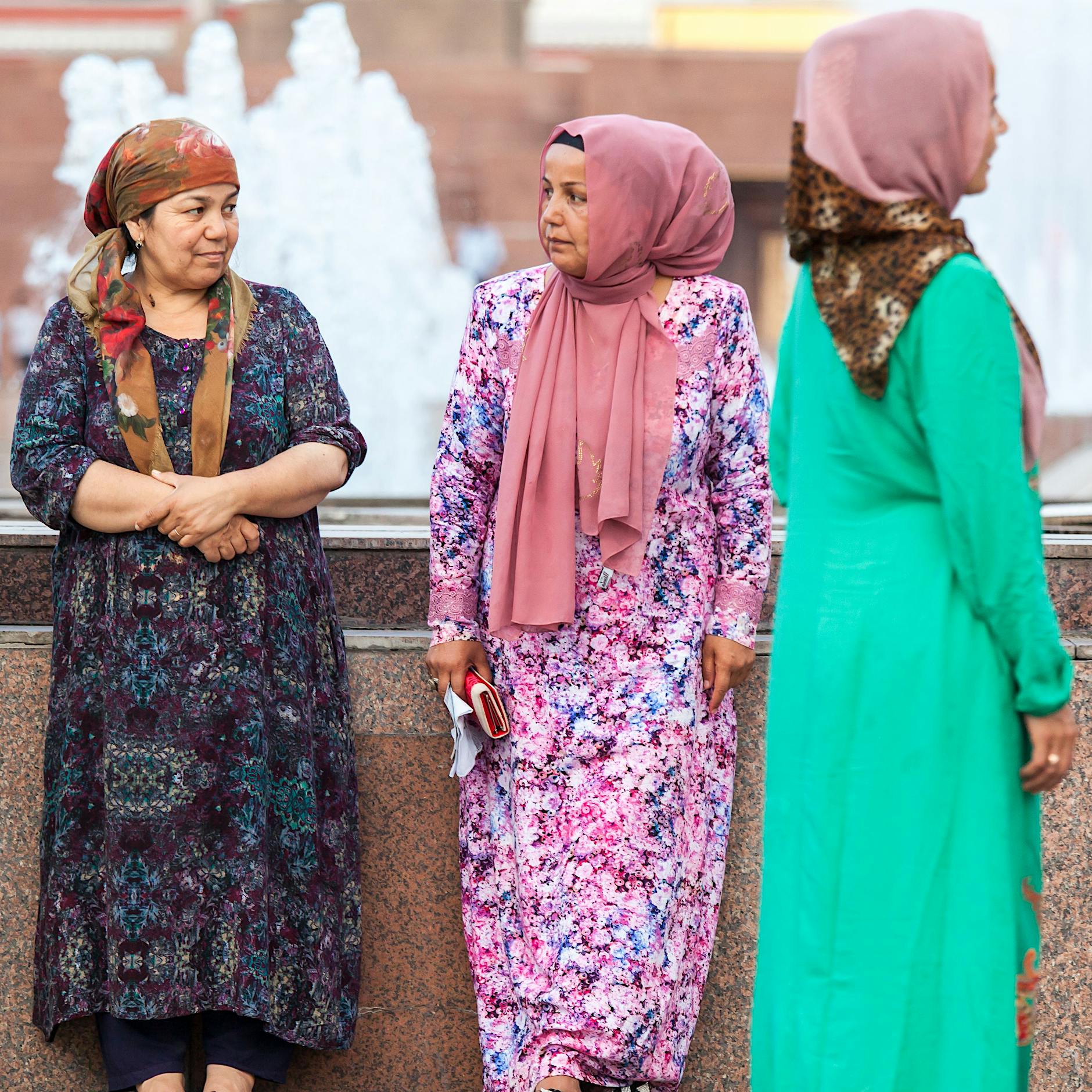 Tadschikistan: Warum Frauen im muslimisch geprägten Land kein Kopftuch mehr tragen dürfen