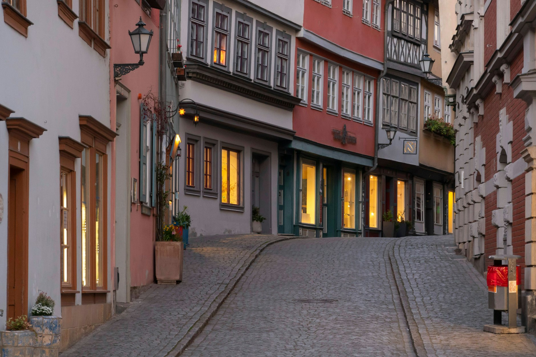 Während der Corona-Zeit waren auch in Erfurt viele Straßen oft menschenleer.