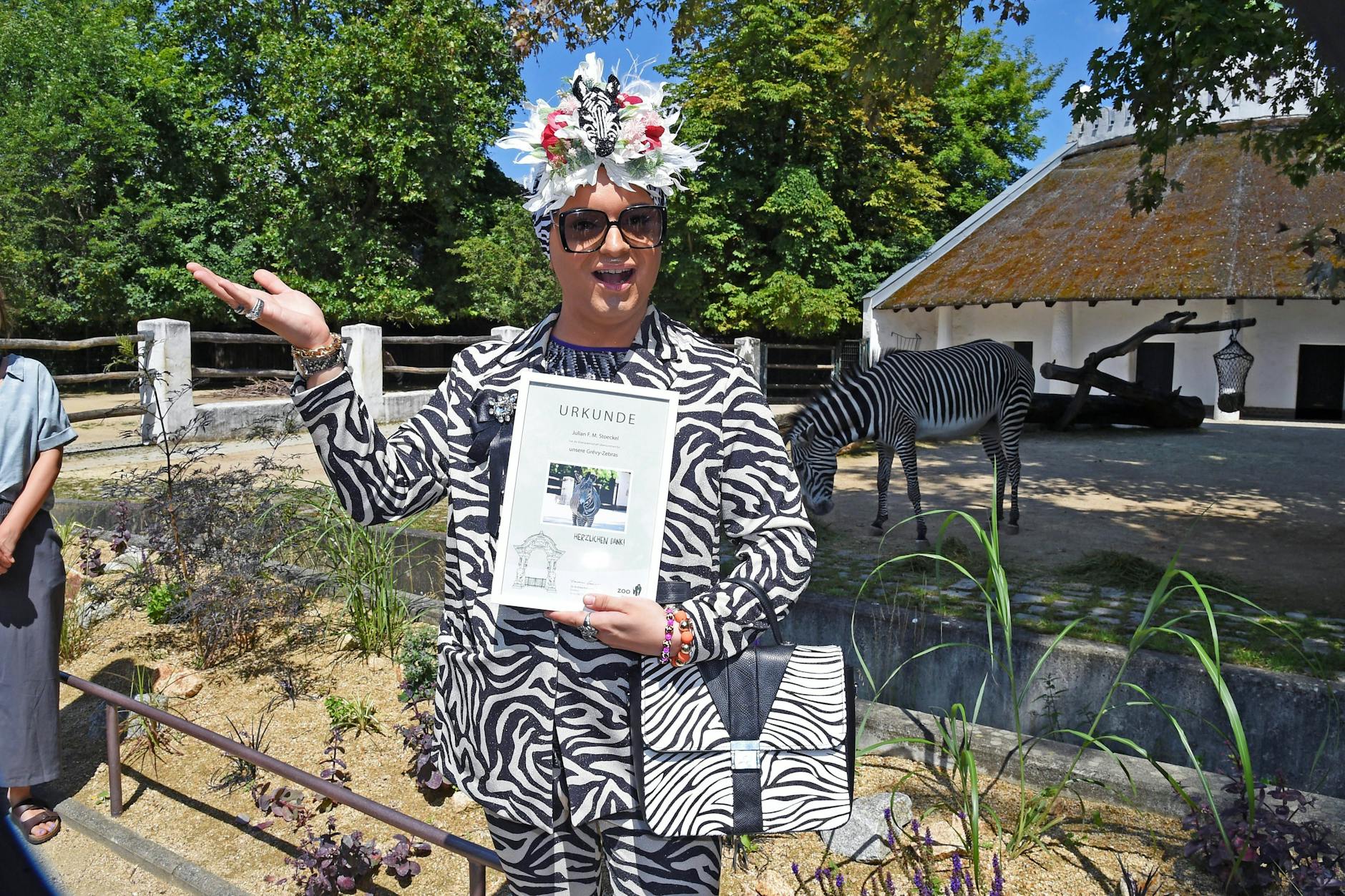 Julian F. M. Stoeckel ist Ehrenpate für die Grevy-Zebra-Herde.
