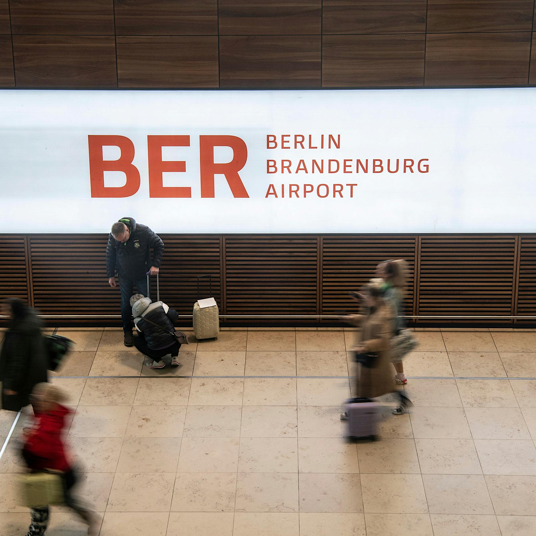 Störung bei der Deutschen Flugsicherung: Zahlreiche Flüge verspätet, BER betroffen