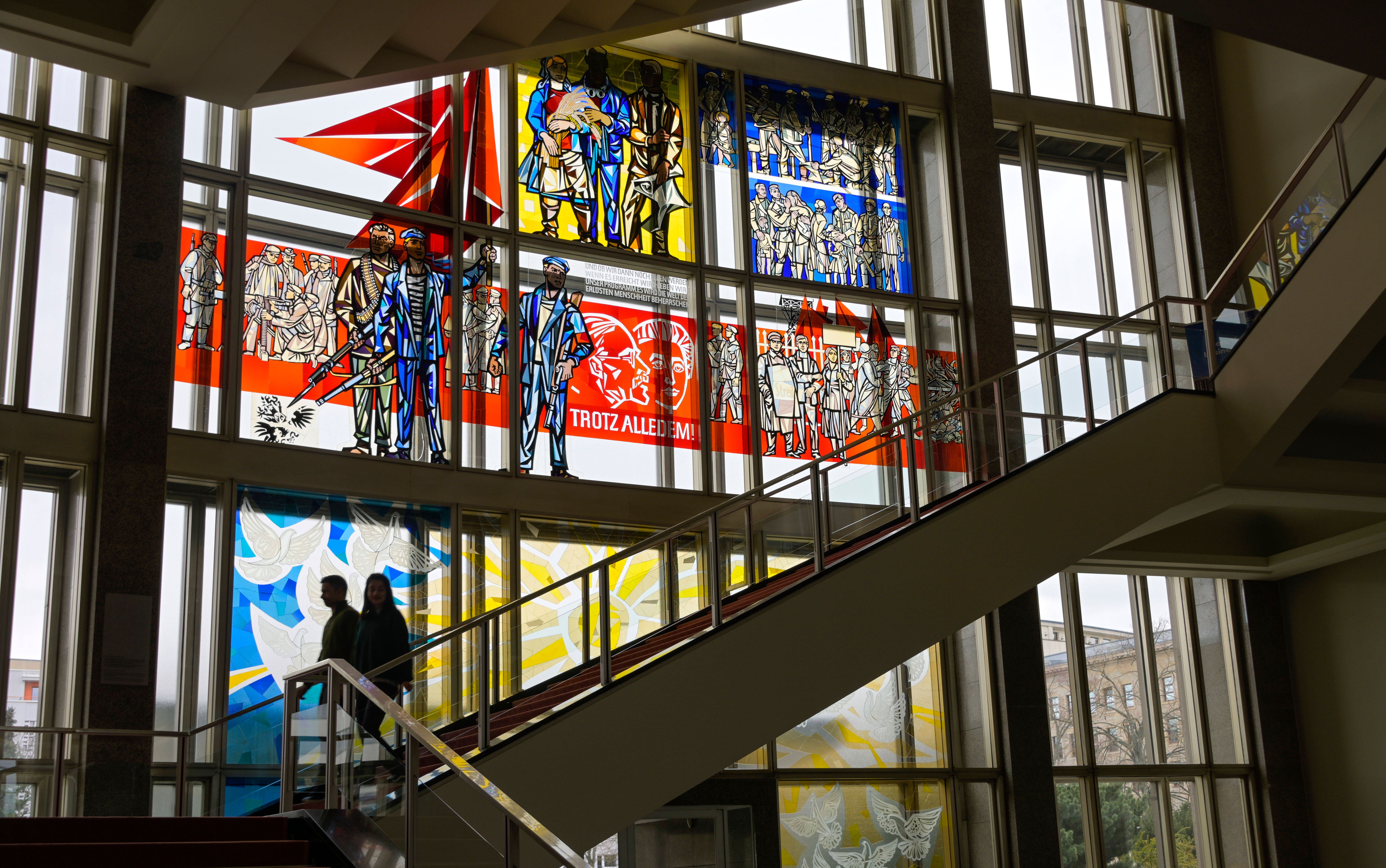 Früher war's schöner: DDR-Kunst am Bau auf der Leipziger Straße