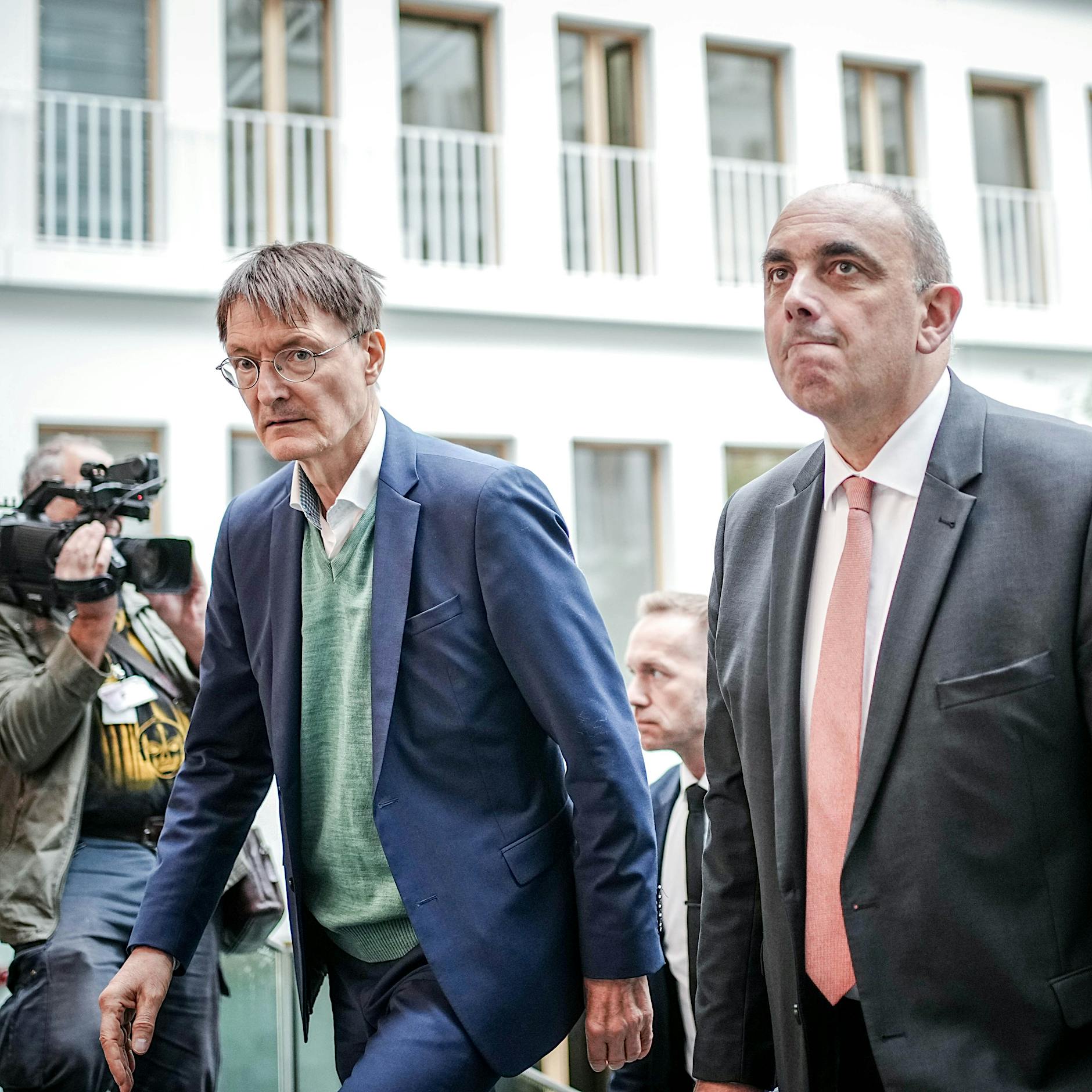 Coronapolitik: RKI-Chef Schaade nennt irreführende Gründe für ihre Verschärfung