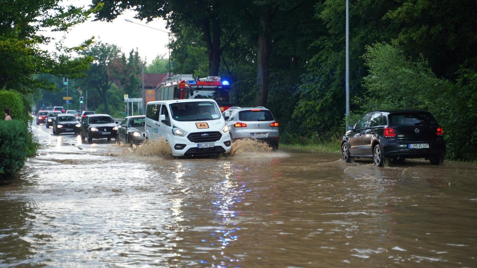 Überflutete Straßen in Detmold.