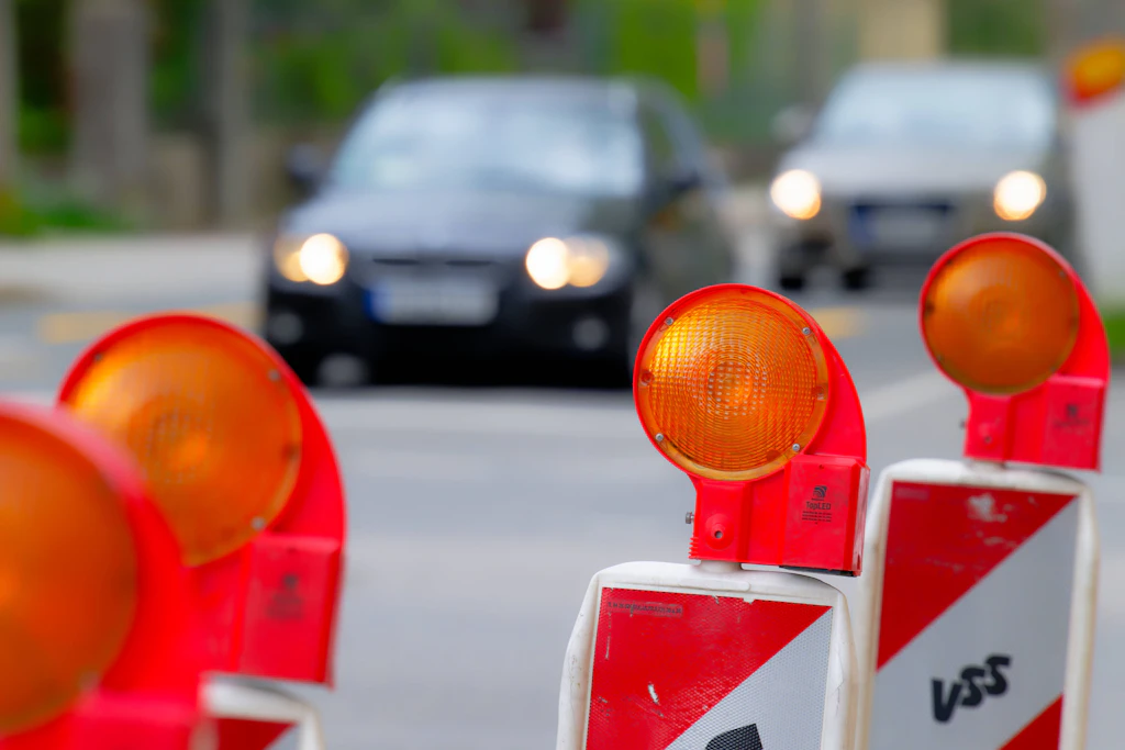 Traffic closure in Biesdorf: Construction of temporary stop on Köpenicker ...