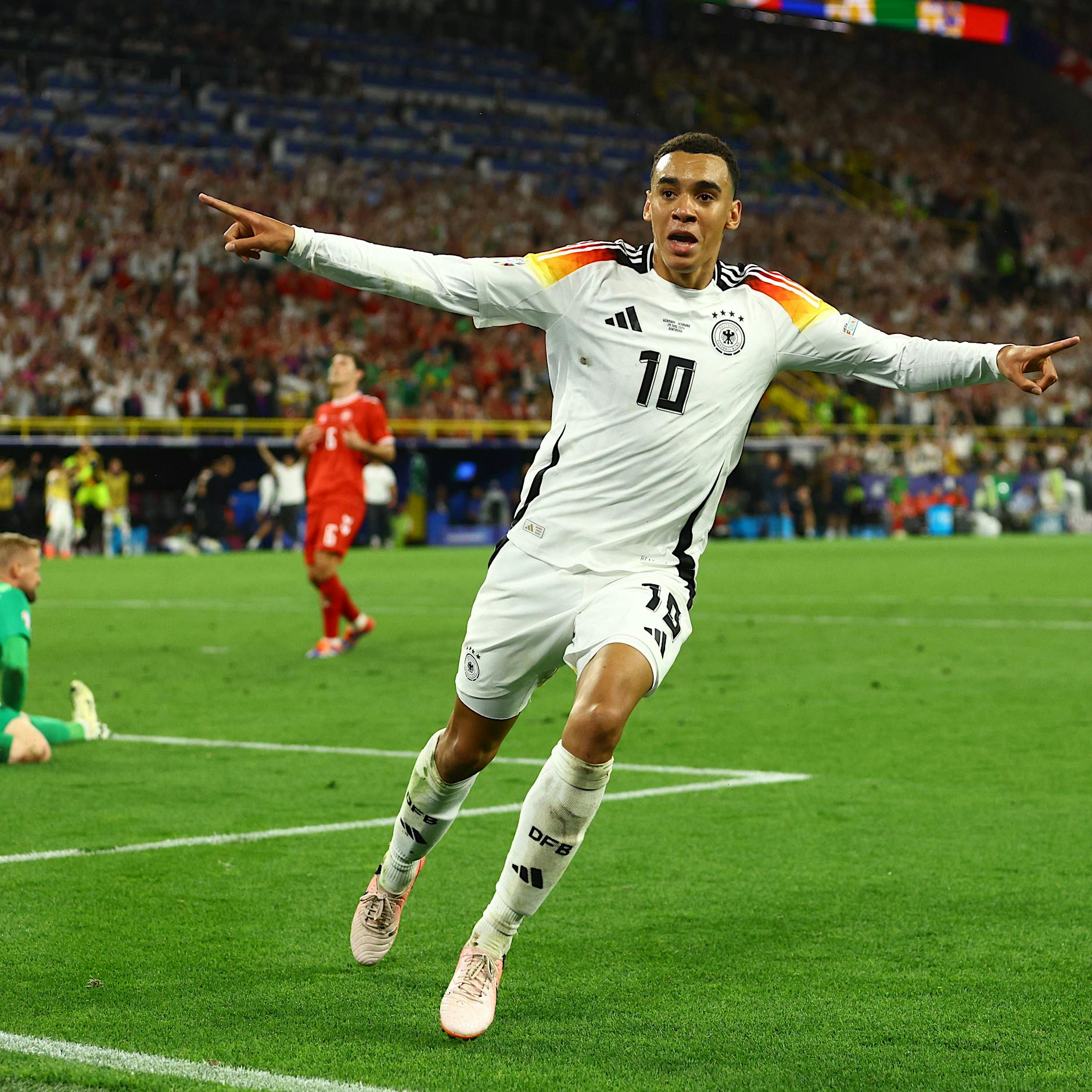 EM 2024: Auch ein Gewitter bringt die DFB-Elf nicht vom Weg ins Viertelfinale ab