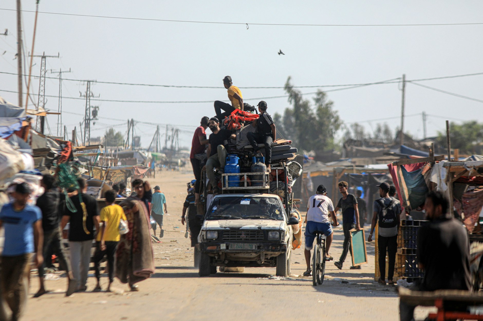 Vertriebene Palästinenser fliehen vor den israelischen Angriffen.&nbsp;