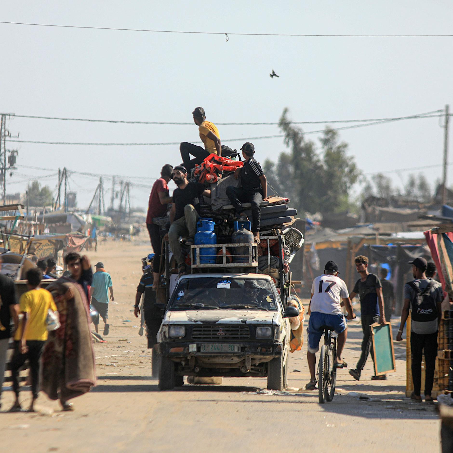 Israels setzt Angriffe auf Norden des Gazastreifens fort – Zehntausende auf der Flucht