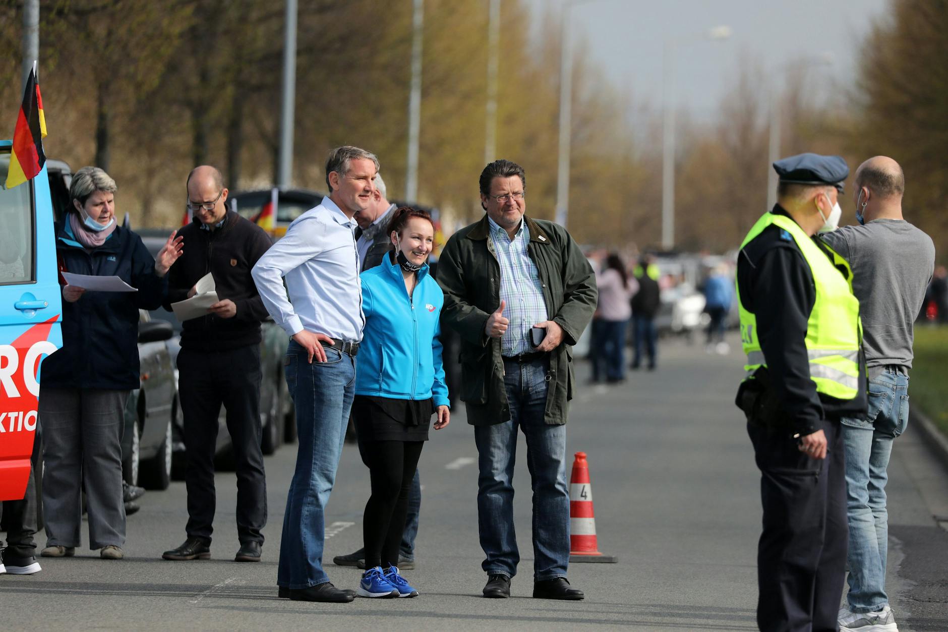 AfD-Politiker Björn Höcke während eines Autokorsos gegen die Corona-Maßnahmen im Jahr 2021