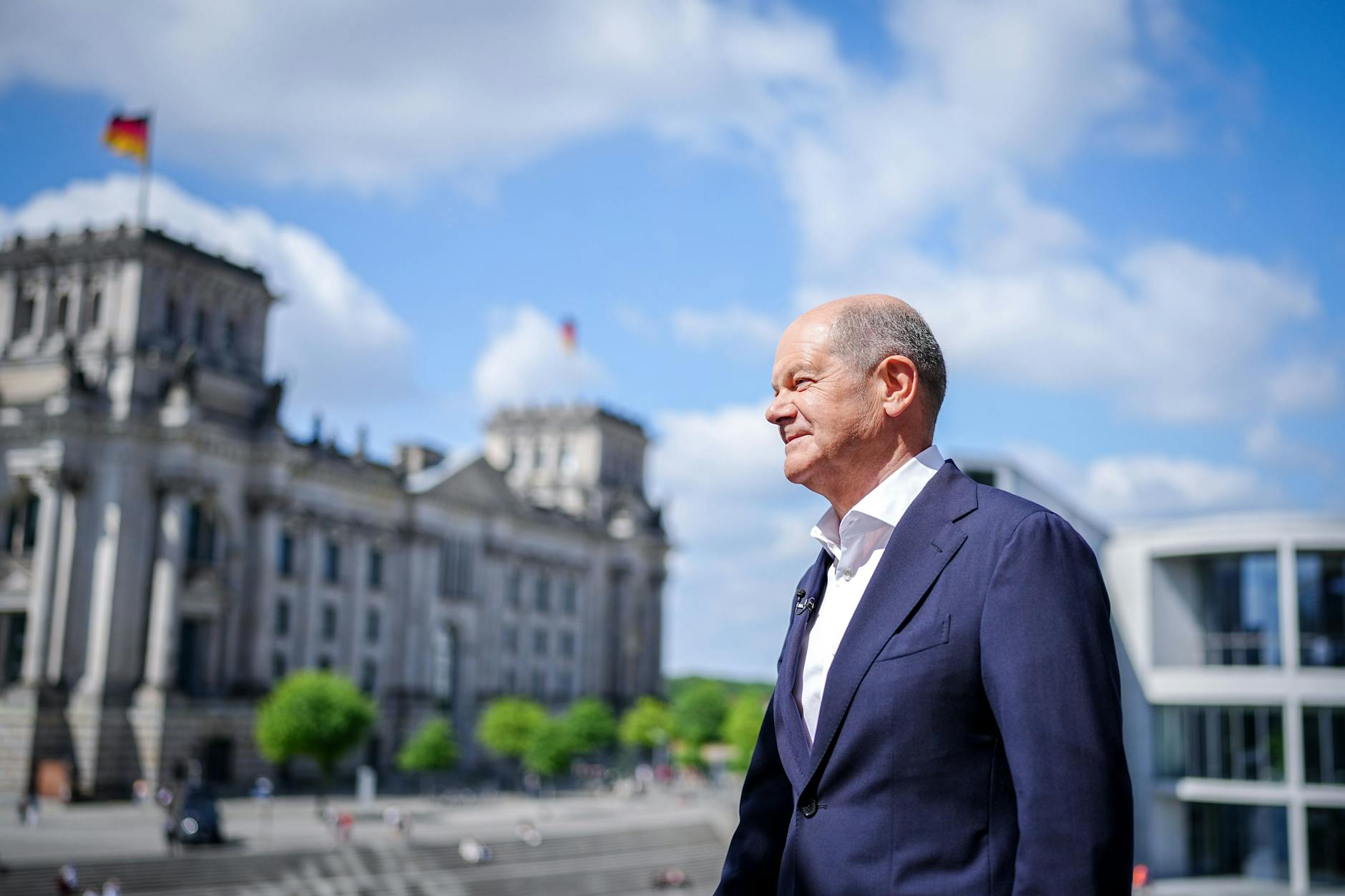 Bundeskanzler Olaf Scholz (SPD) kommt zum ARD-Sommerinterview, in dem er sich u.a. dem Vorschlag eines Bürgerrats zur Aufarbeitung der Pandemie gegenüber offen zeigte.