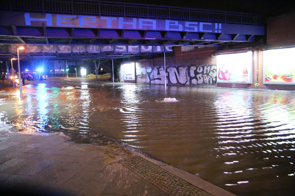Wasserrohrbrüche in Berlin: Diese Straßen sind noch immer gesperrt